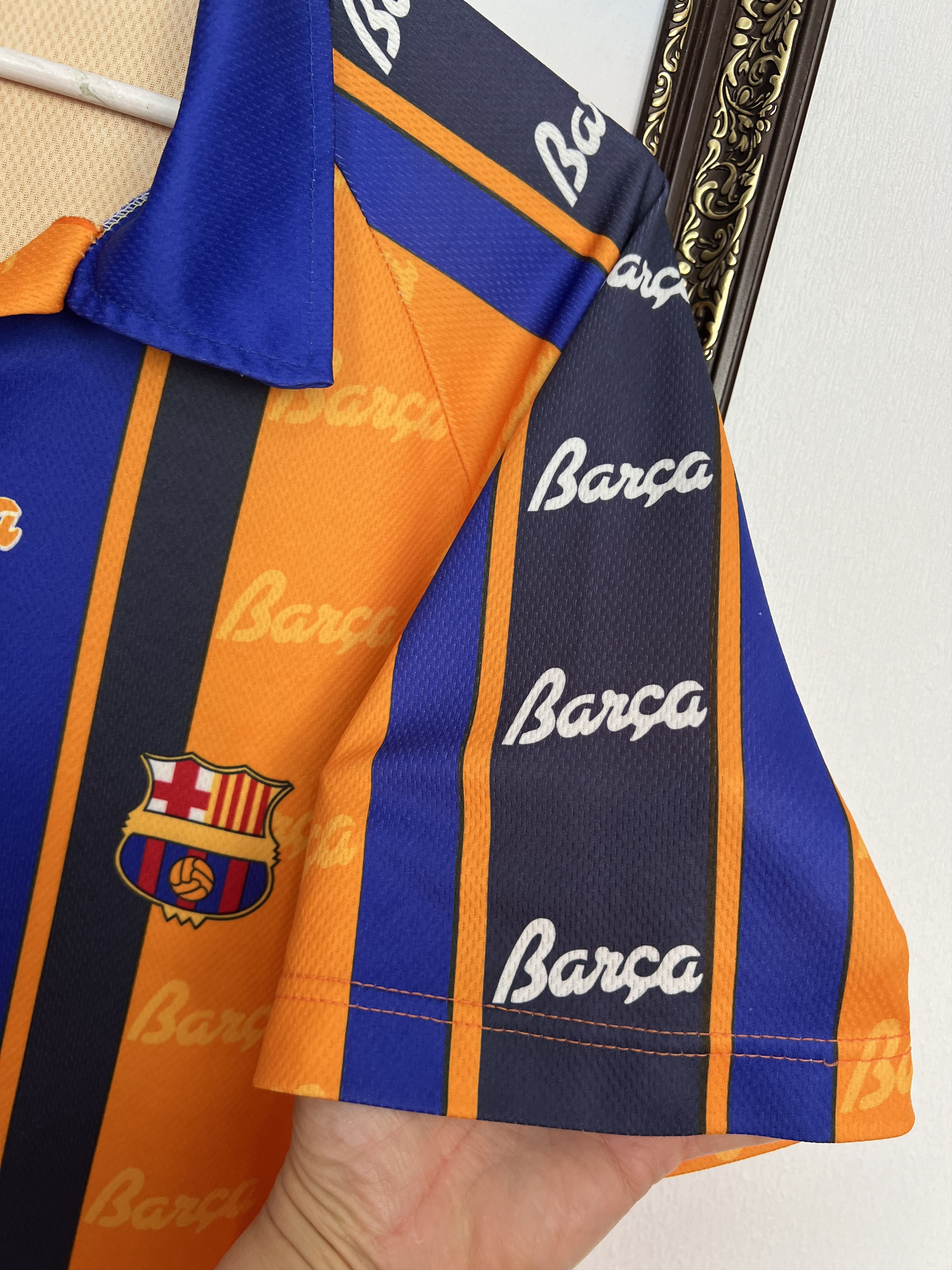 Vintage Barcelona football shirt Soccer Replica Jersey De La Pena Size US L / EU 52-54 / 3 - 4 Thumbnail