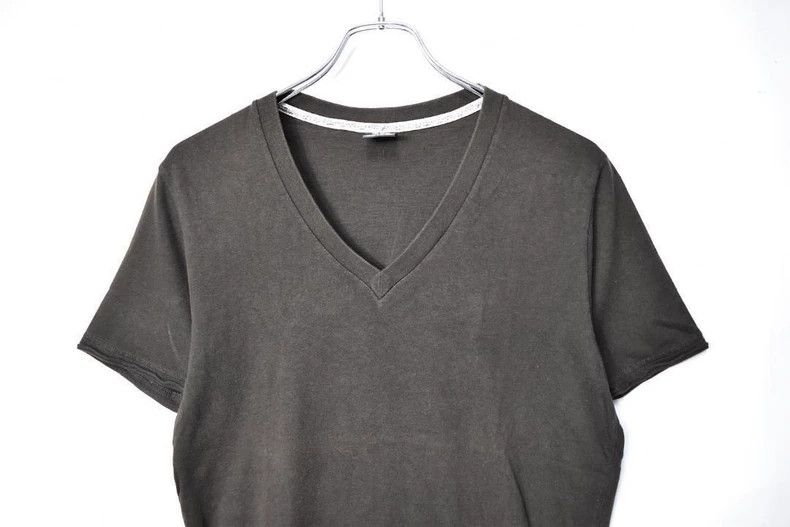 Number (N)ine Number (N)ineBasic washed V-neck T-shirt 2503-Nextarrow Size US M / EU 48-50 / 2 - 3 Thumbnail