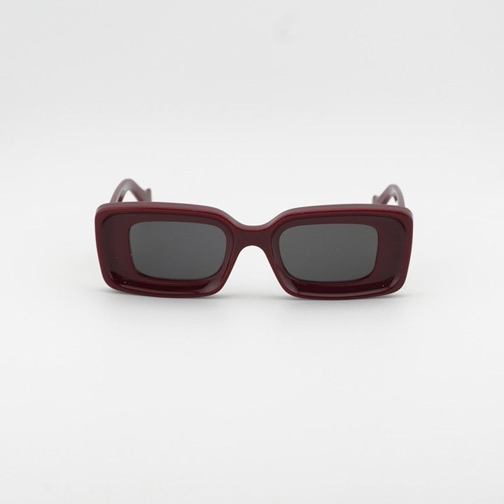 Loewe Loewe LW40101I 66A Sunglasses Shiny Burgundy/Gold Rectangle Size ONE SIZE - 2 Thumbnail