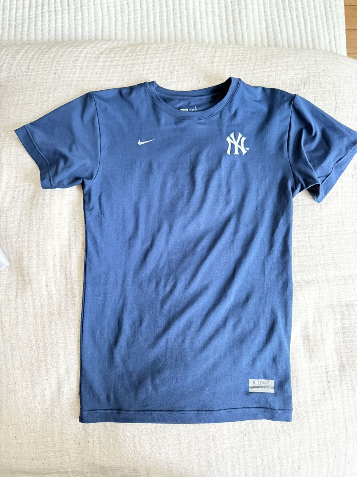 Nike Yankees Dry-Fit Top Size US L / EU 52-54 / 3 - 1 Thumbnail
