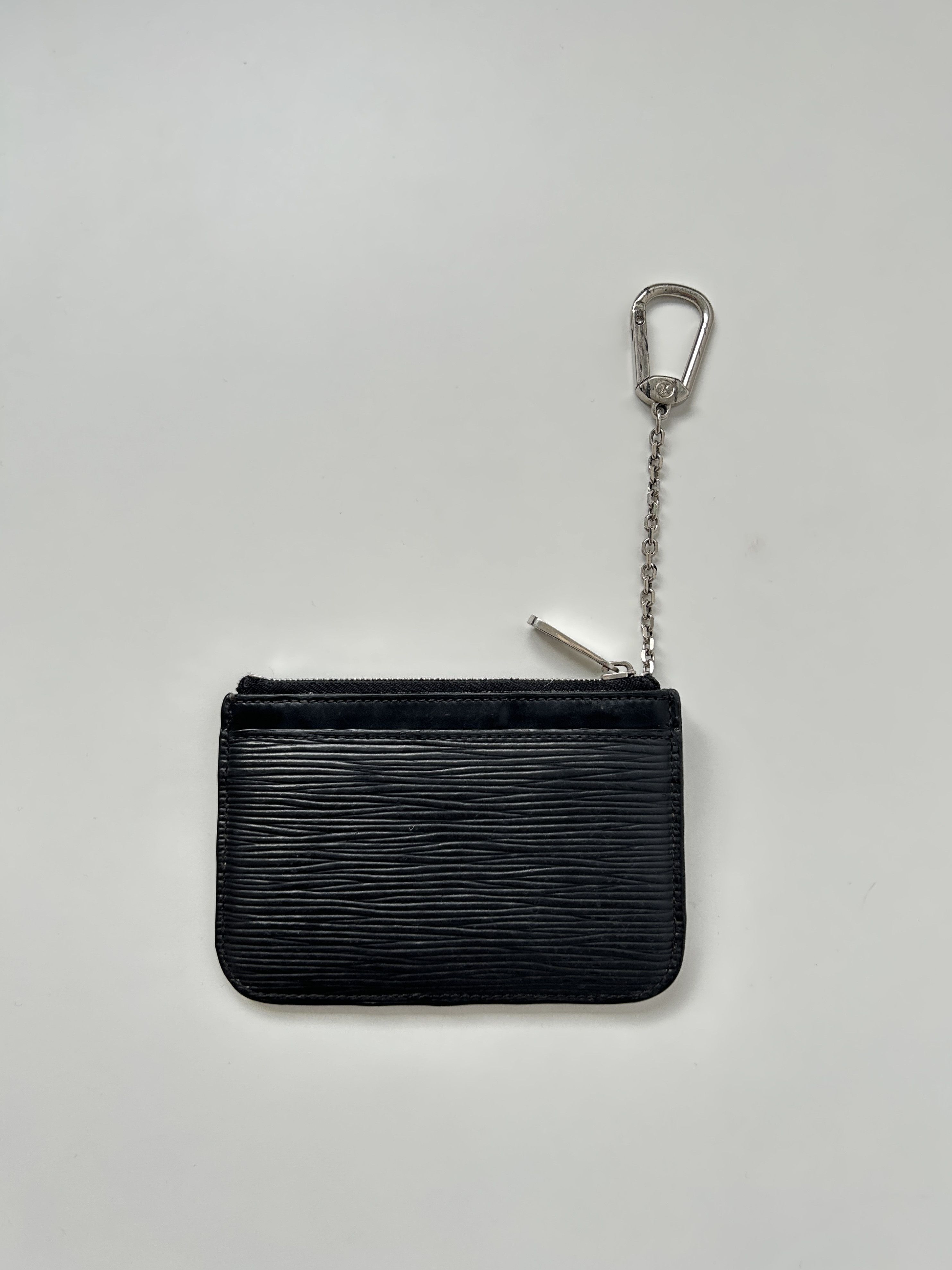 Louis Vuitton Vintage Louis Vuitton epi leather pochette cle large size Size ONE SIZE - 2 Thumbnail