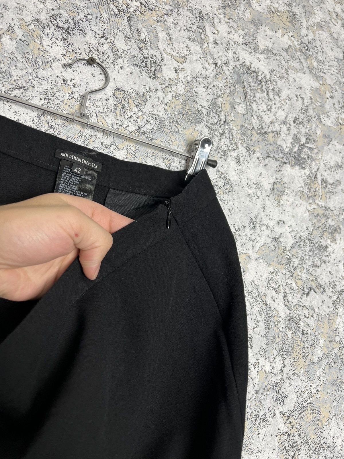 Ann Demeulemeester Ann Demeulemeester Skirt Black 100% Wool Slouchy Pockets 42 Size 28" / US 6 / IT 42 - 7 Thumbnail