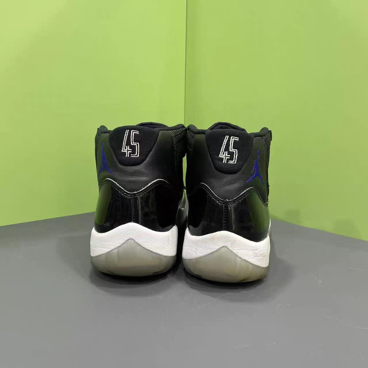 Jordan Brand Air Jordan 11 Space Jam K15 Size US 11.5 / EU 44-45 - 6 Thumbnail