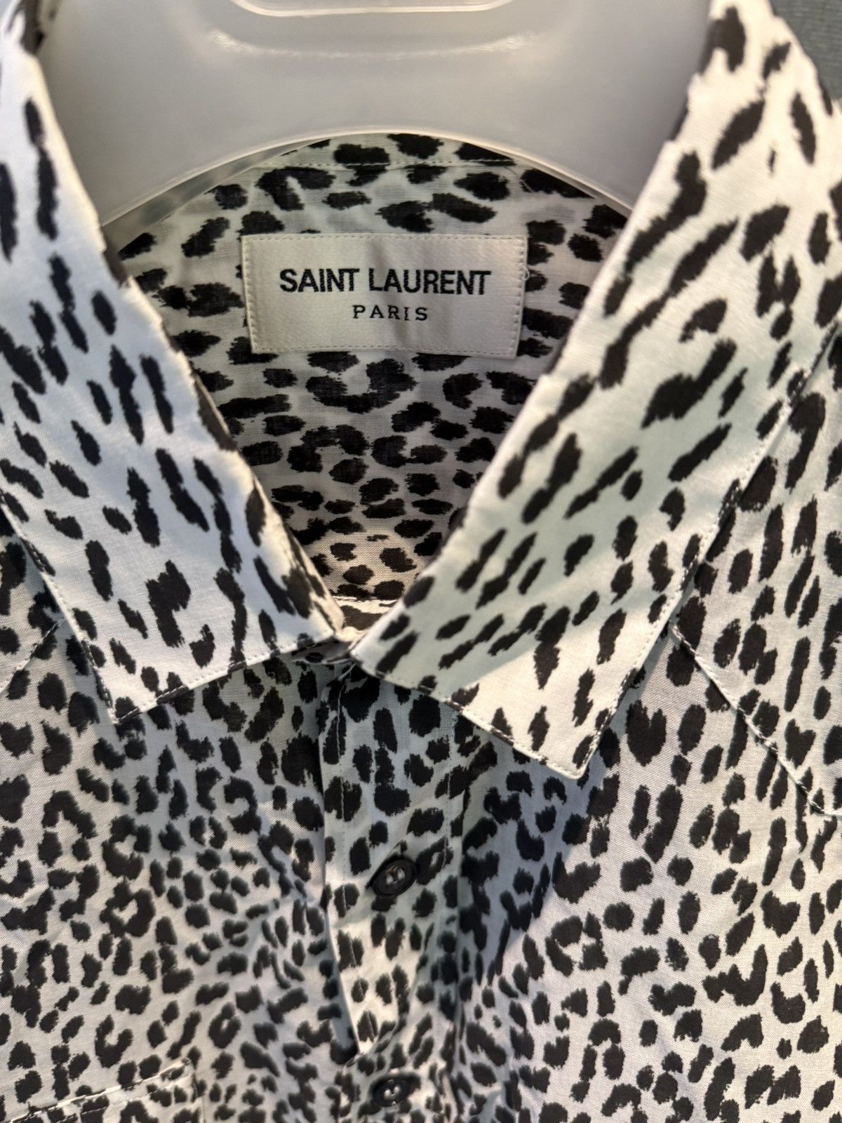 Saint Laurent Paris white Leopard的print the western shirt collar size40 Size US M / EU 48-50 / 2 - 4 Thumbnail
