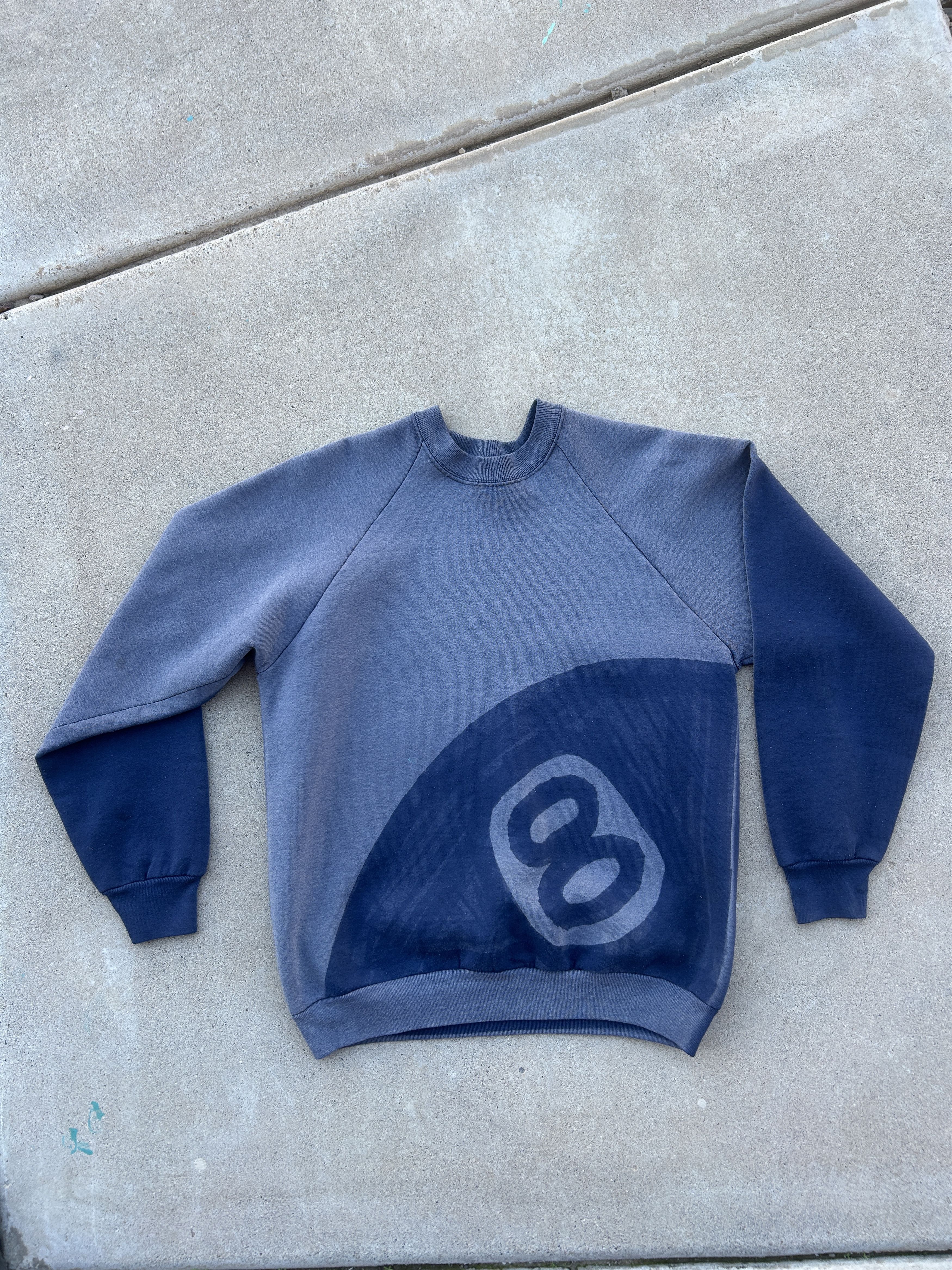 Other Vintage Stussy Style 8 Ball Blue Sun Faded Sweatshirt Size US L / EU 52-54 / 3 - 1 Thumbnail