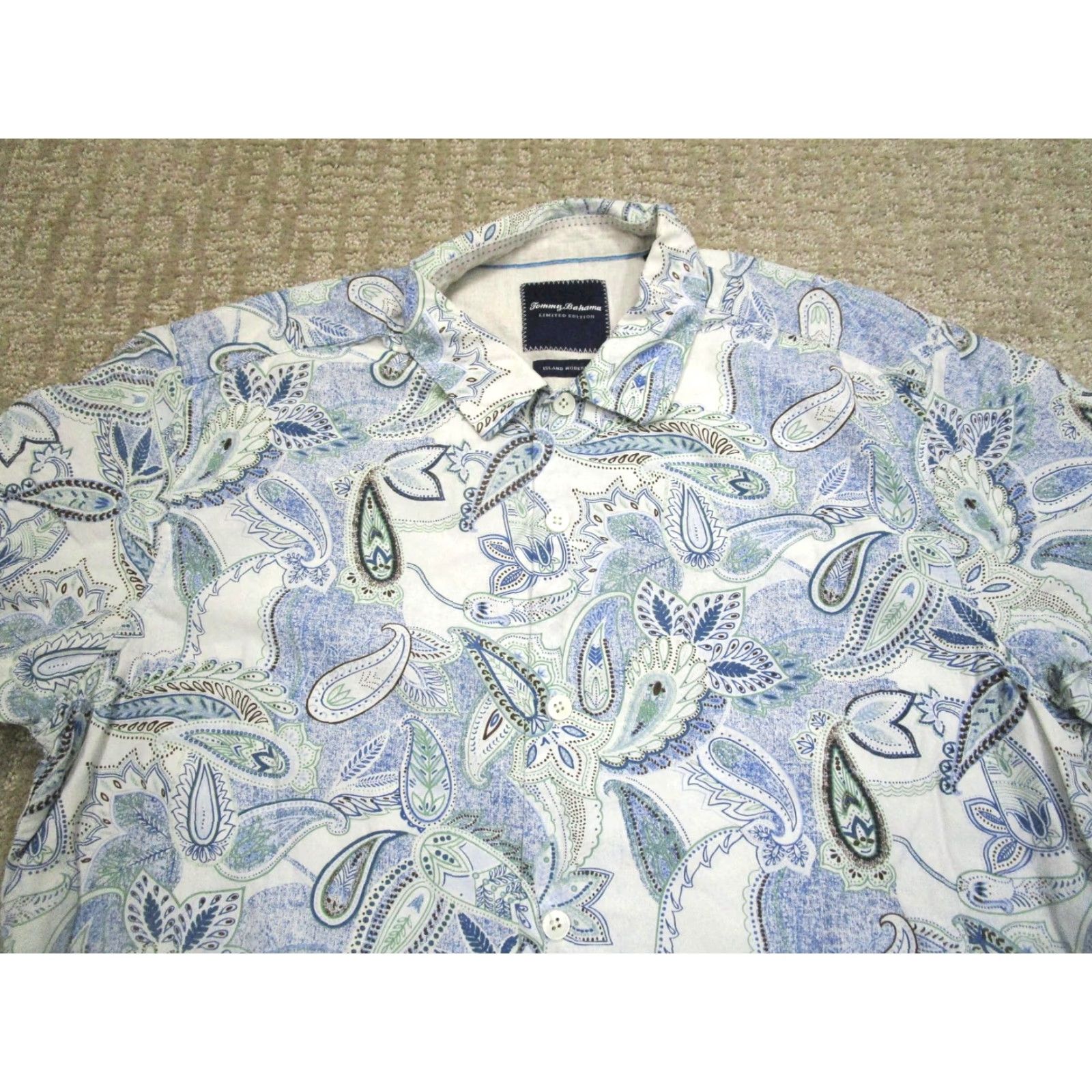 Tommy Bahama Tommy Bahama Shirt Men Medium Blue White Paisley Silk Blend Short Sleeve Button-Up Beach Casual Travel Size US M / EU 48-50 / 2 - 2 Thumbnail