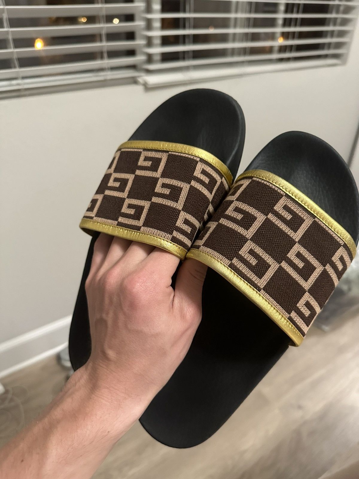 Gucci Gucci Slides Size US 10.5 / EU 43-44 - 6 Thumbnail