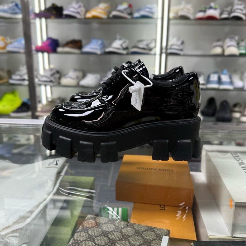 Prada PRADA Black Patent Leather ThickSoled Loafers -2505 Size US 4.5 / IT 34.5 - 3 Thumbnail