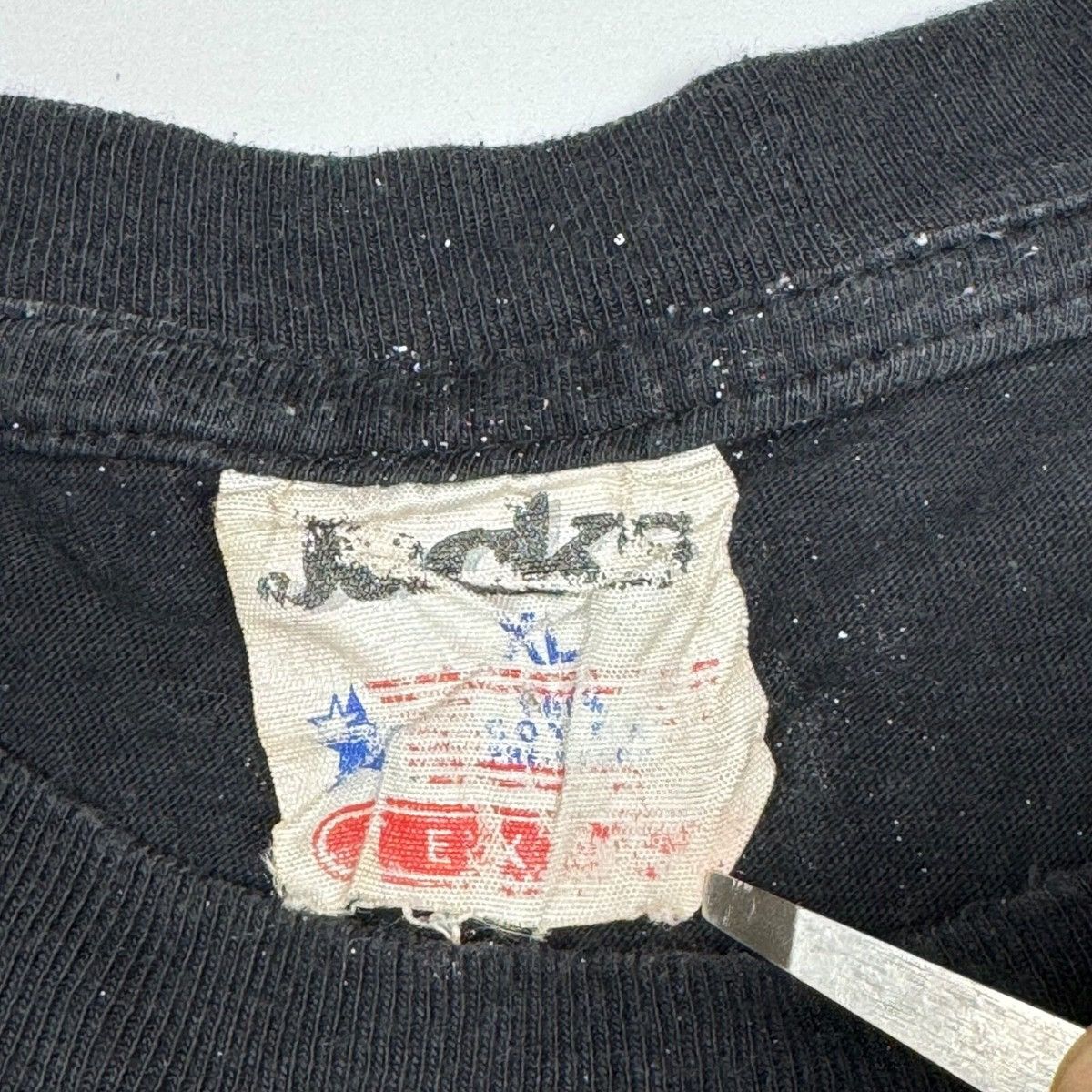 Vintage X FILES IS OUT THERE VINTAGE T-SHIRT SINGLE STITCH RARE TEE Size US XL / EU 56 / 4 - 3 Thumbnail