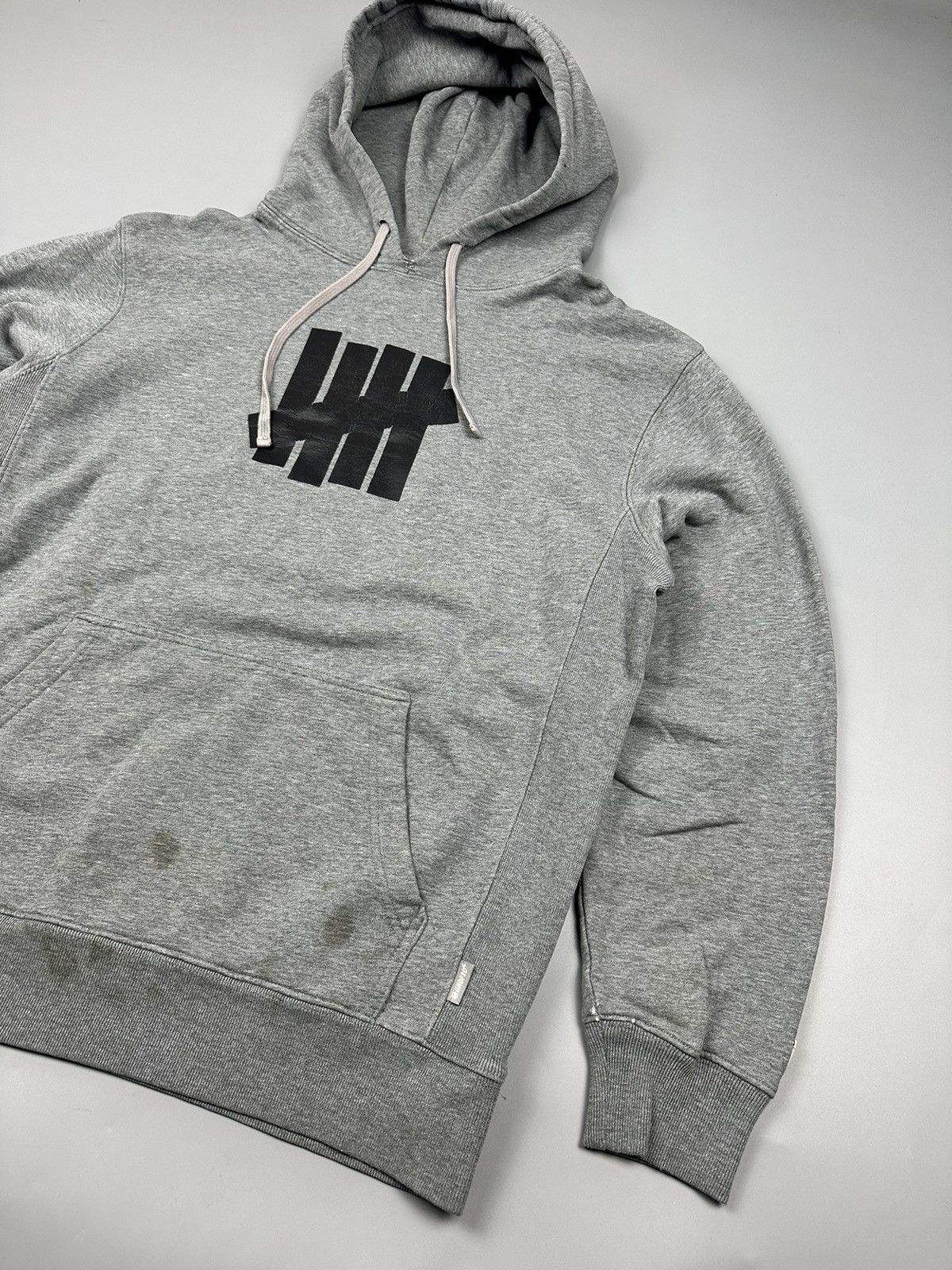 Undefeated Undefeated Big Logo Pullover Size US L / EU 52-54 / 3 - 3 Thumbnail