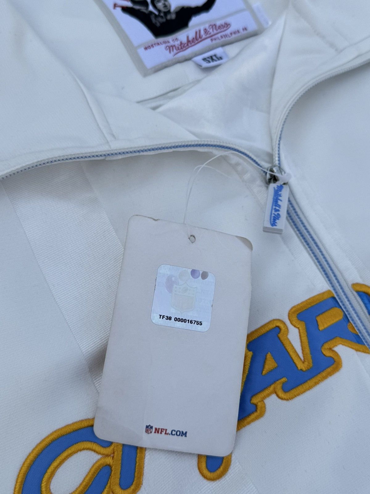 Mitchell & Ness Vintage Los Angeles Chargers Mitchell & Ness zip-up track Size US XXL / EU 58 / 5 - 8 Thumbnail