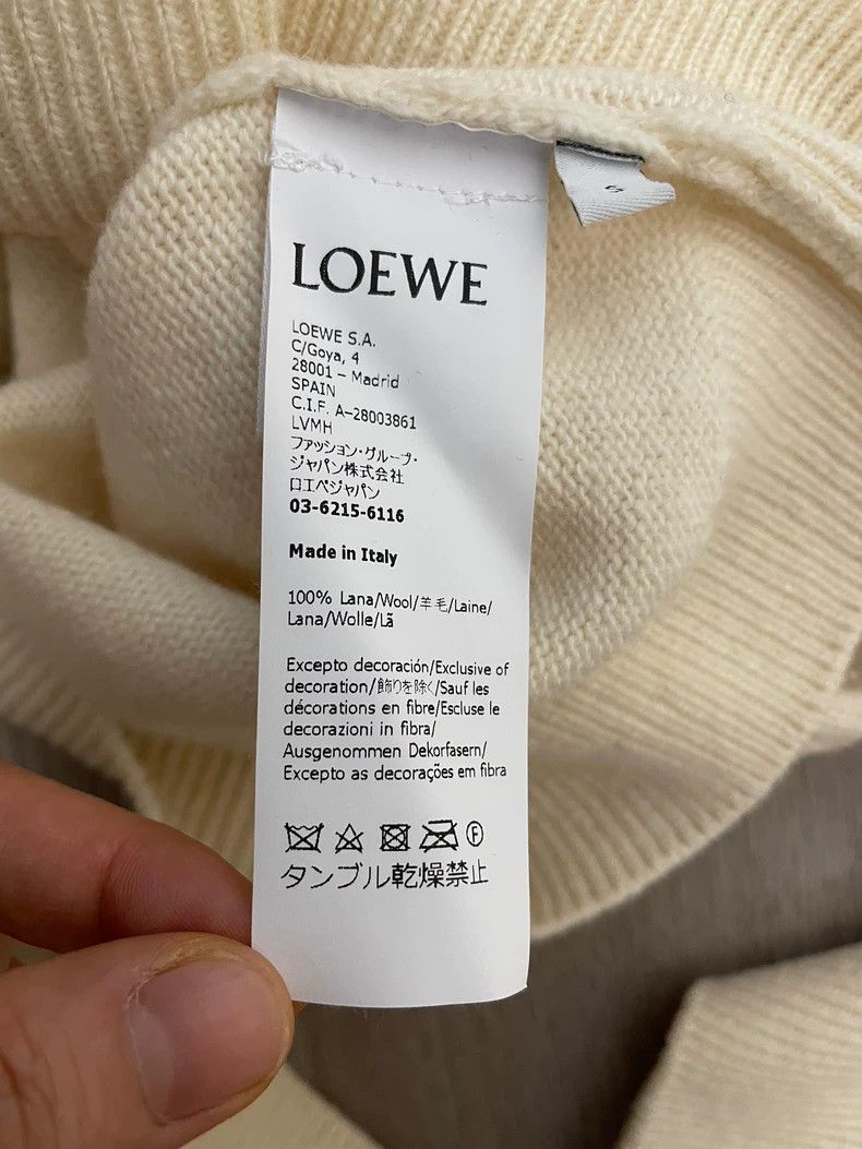 Loewe Loewe Off-white embroidered small Logo wool round neck swe Size S / US 4 / IT 40 - 6 Thumbnail