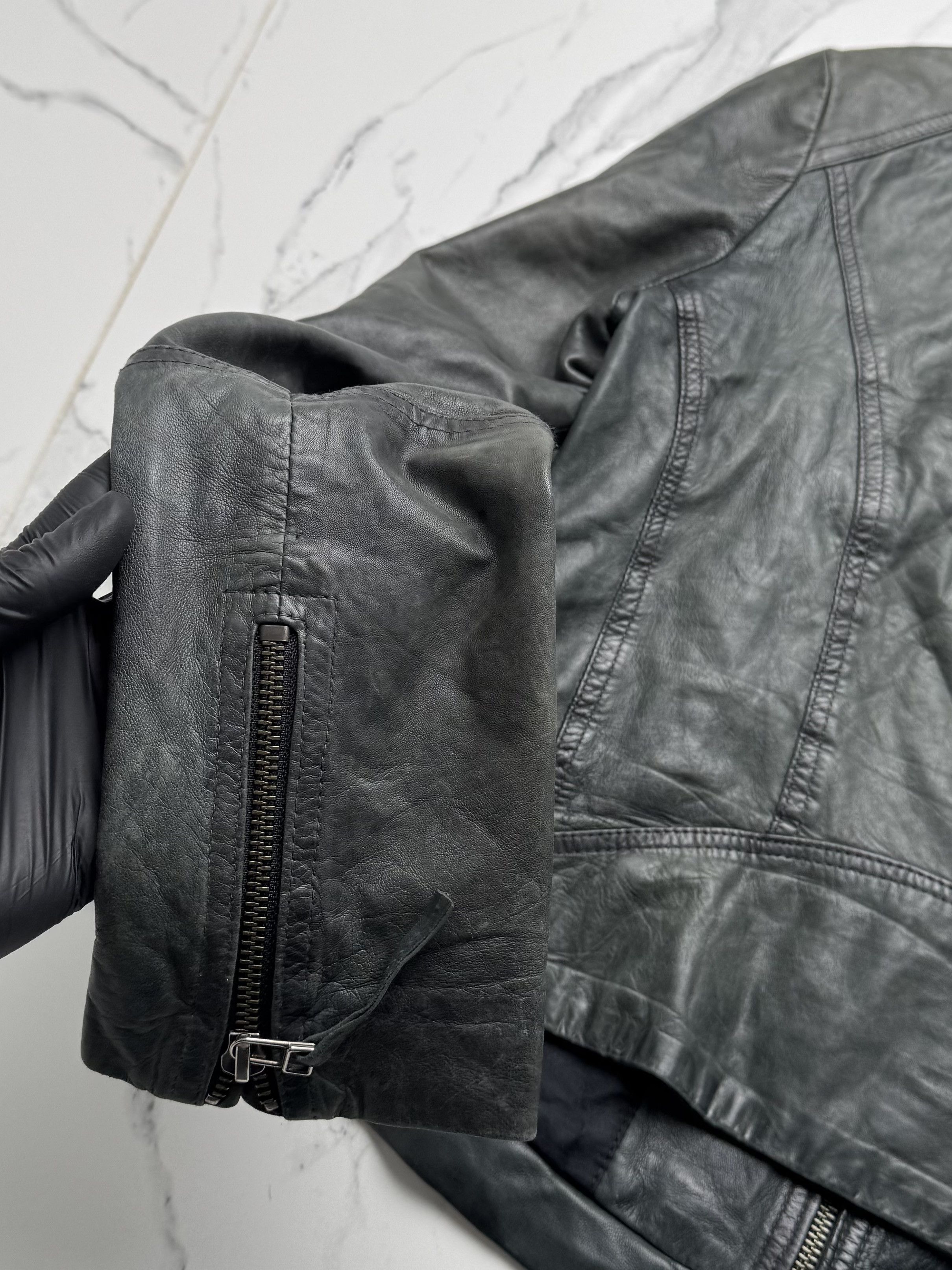 Vintage Vintage Khaki Leather Jacket Zip Up Minimalist Fitted Size M / US 6-8 / IT 42-44 - 11 Thumbnail