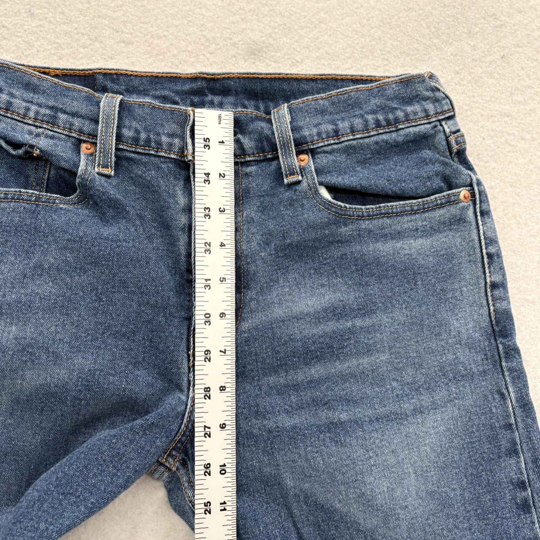 Levi's Levi's 512 Jeans Mens 30x32 Blue Medium Wash Slim Tapered Stretch Denim Pants 512 Jeans Mens 30x32 Blue Medium Wash Slim Tapered Stretch Denim Pants Size US 30 / EU 46 - 7 Thumbnail
