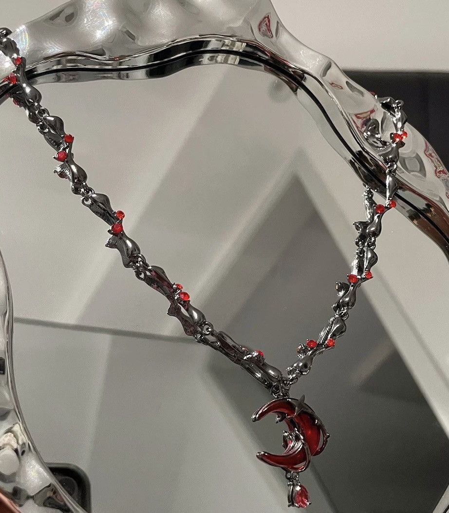 Japanese Brand × Jewelry Retro streetwear punk red rhinestone moon chain necklace Size ONE SIZE - 2 Thumbnail