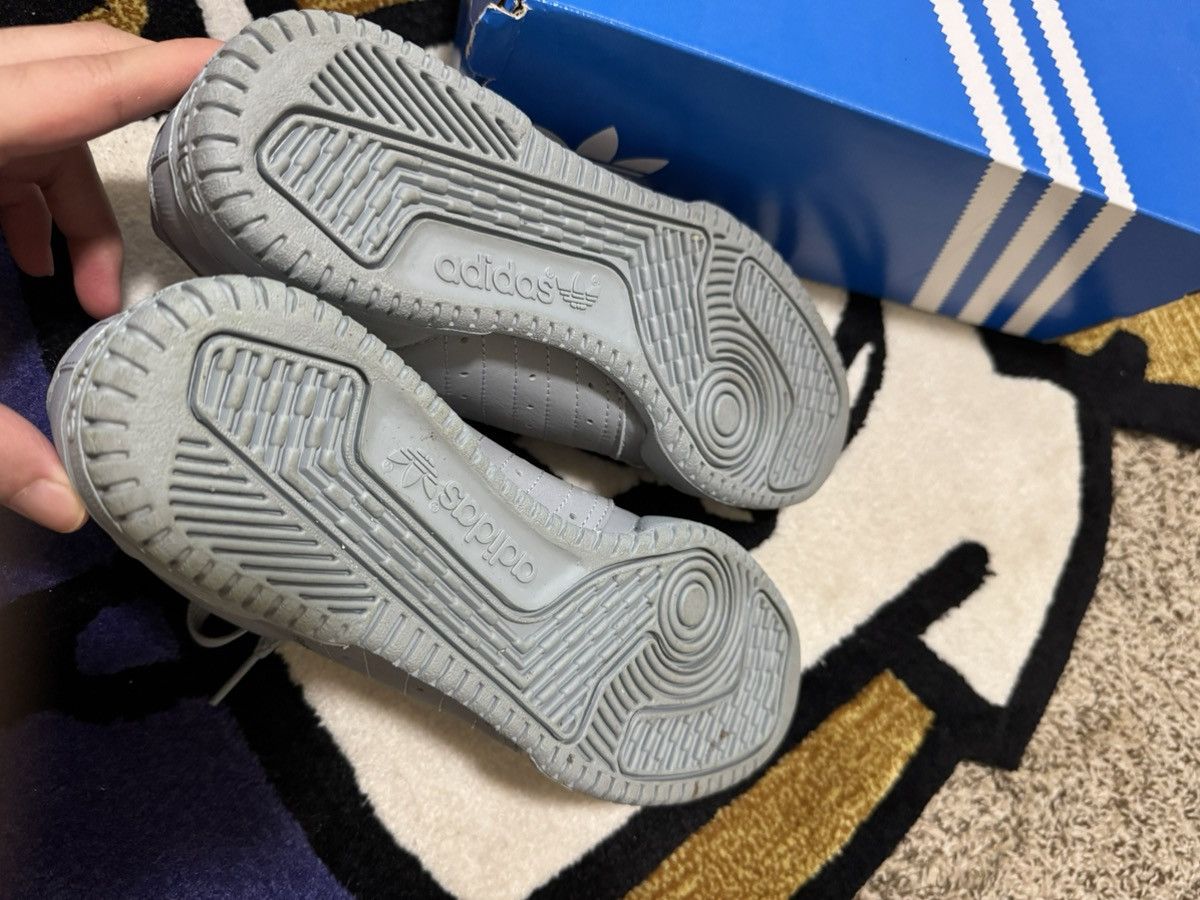 Yeezy Yeezy Calabasas Slate Grey Size US 7 / EU 40 - 5 Thumbnail