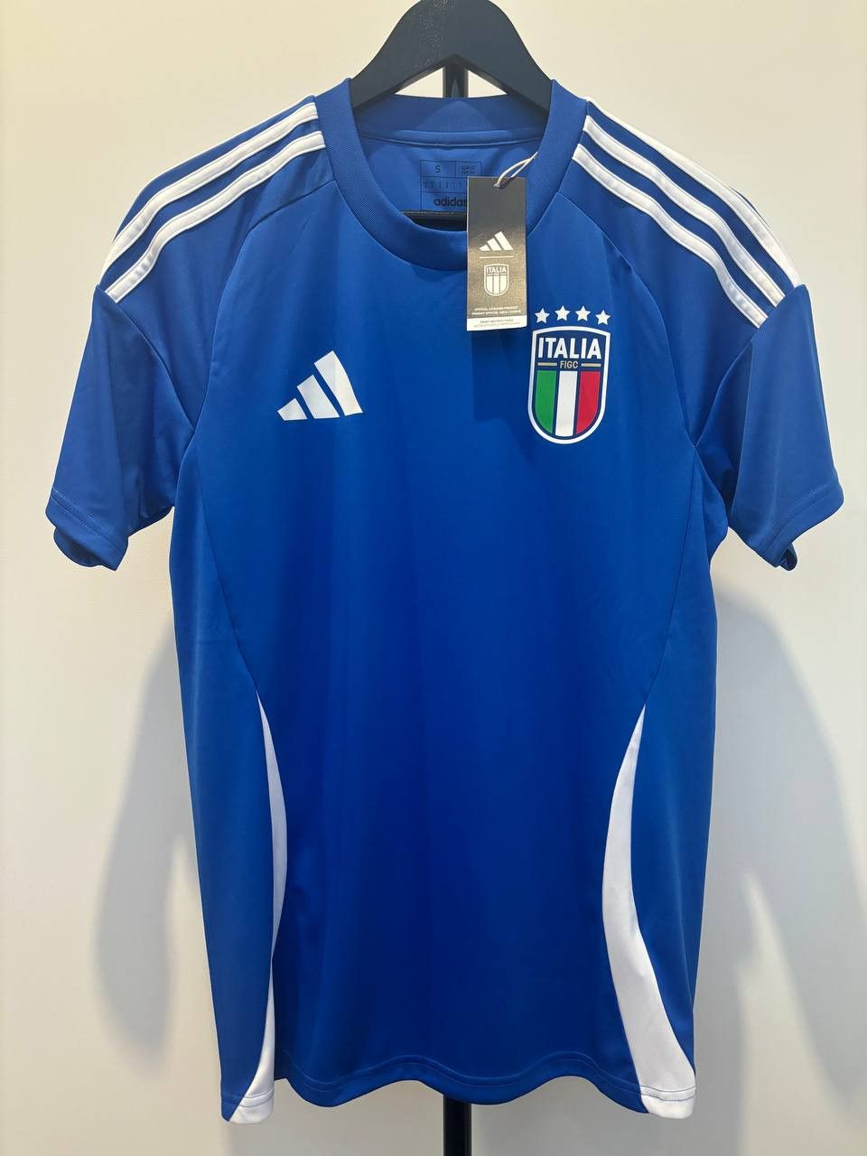 Adidas 2024 Adidas Italy Soccer Fan Home Jersey IQ0500 football Size US S / EU 44-46 / 1 - 1 Thumbnail