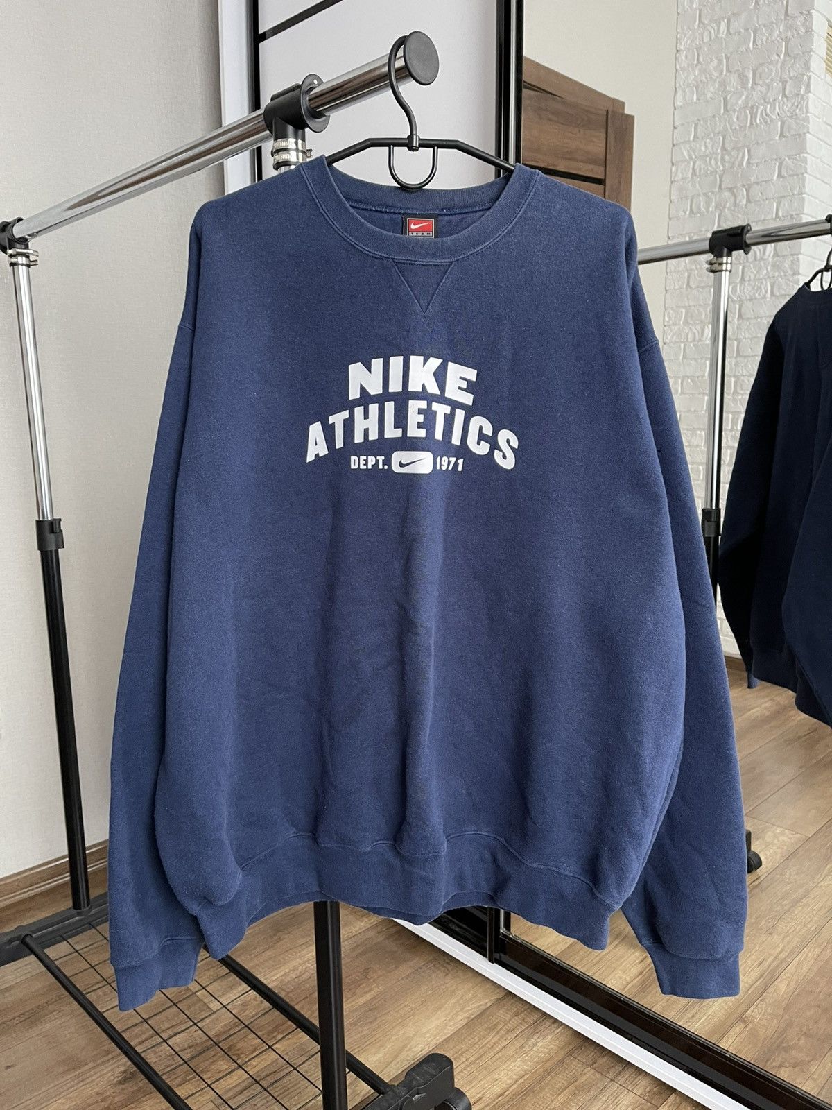 Nike Nike Athletic Sweatshirt Vintage Crewneck 90s Size US XL / EU 56 / 4 - 1 Thumbnail