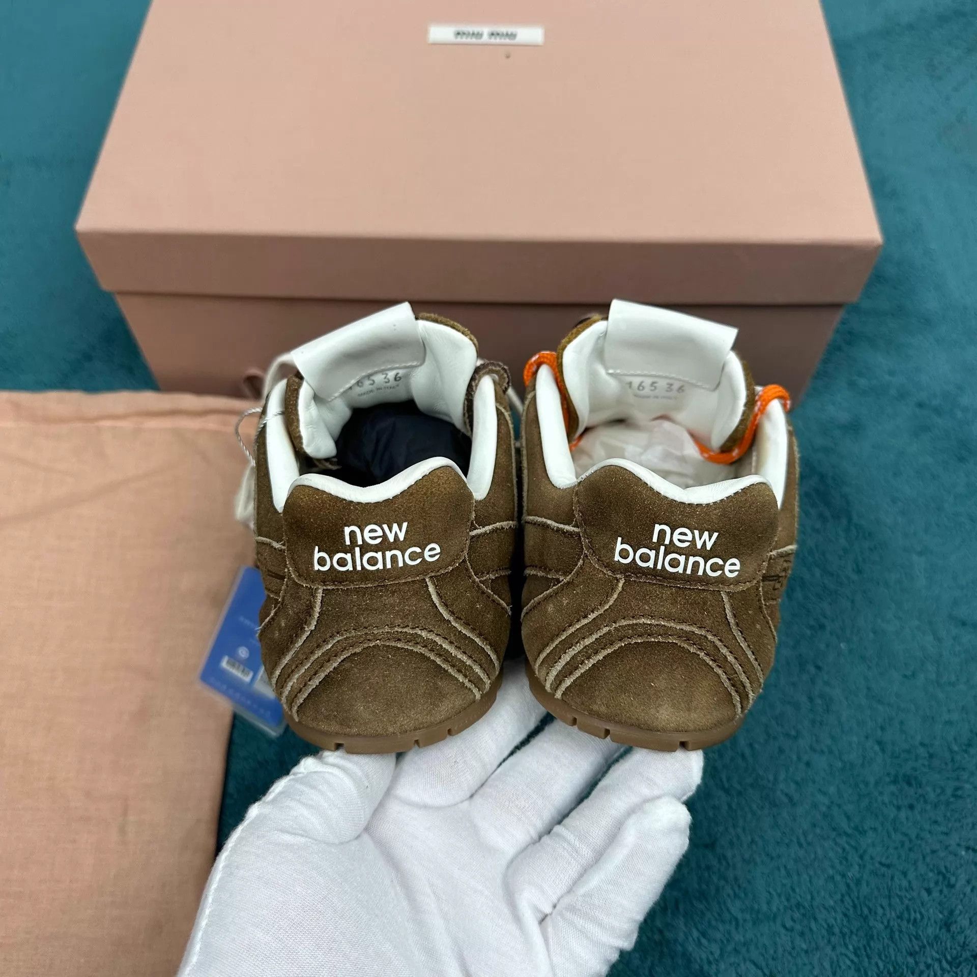 Miu Miu MIU MIU x NB 530 SL suede trainer cinnamon Size US 5.5 / IT 35.5 - 4 Thumbnail