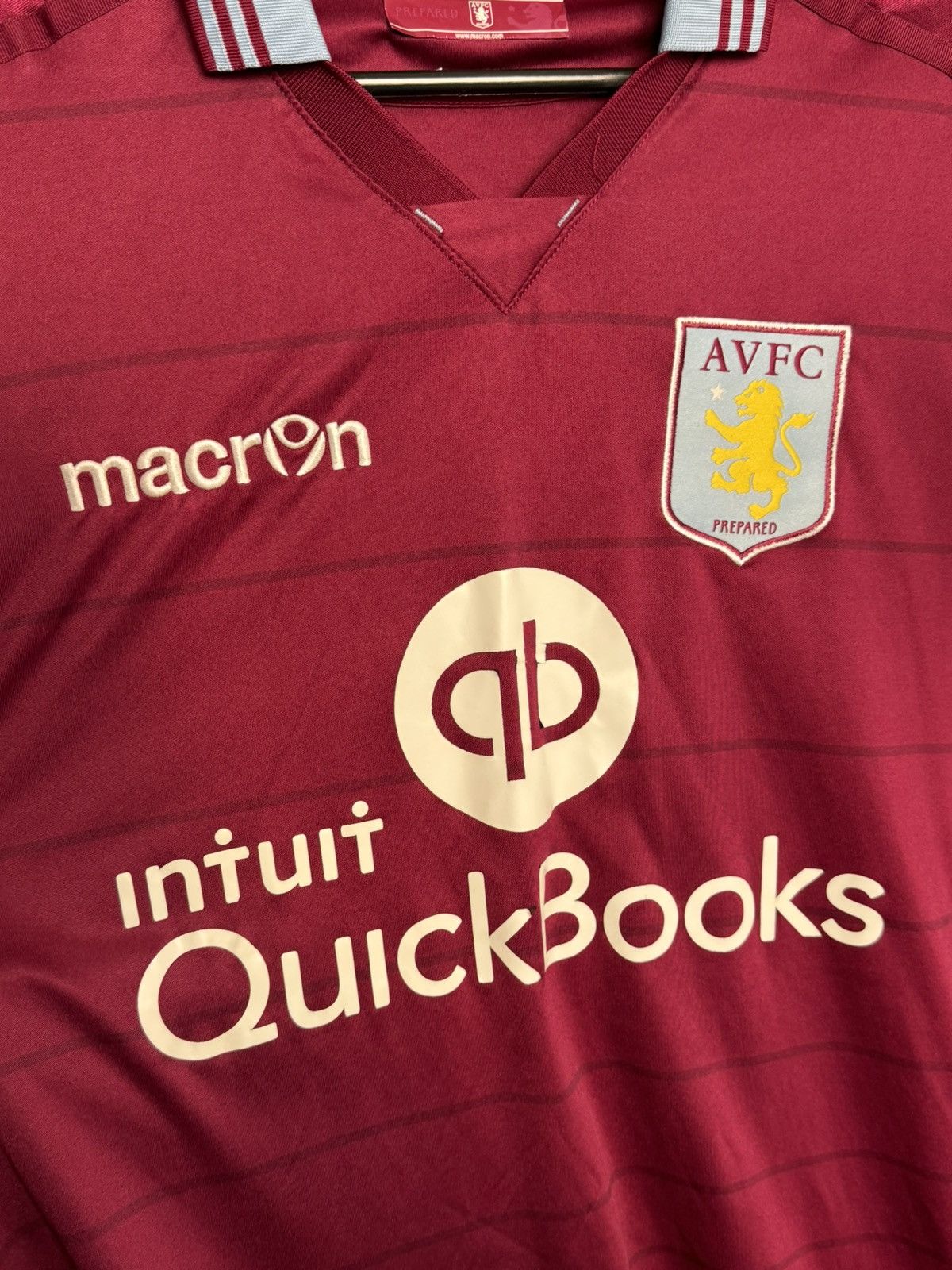 Macron Aston Villa 15/16 Home Football Long Sleeve Jersey Size US M / EU 48-50 / 2 - 3 Thumbnail