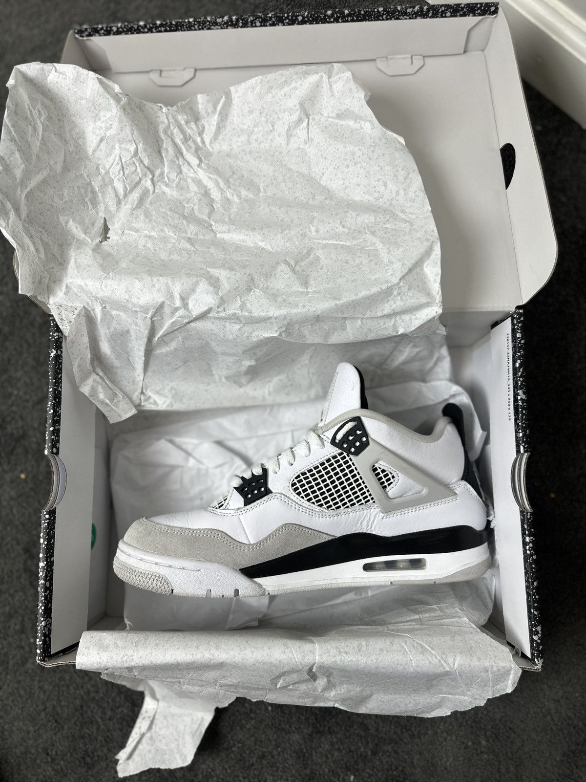 Jordan Brand Jordan 4 Retro- Military black Size US 10.5 / EU 43-44 - 2 Thumbnail