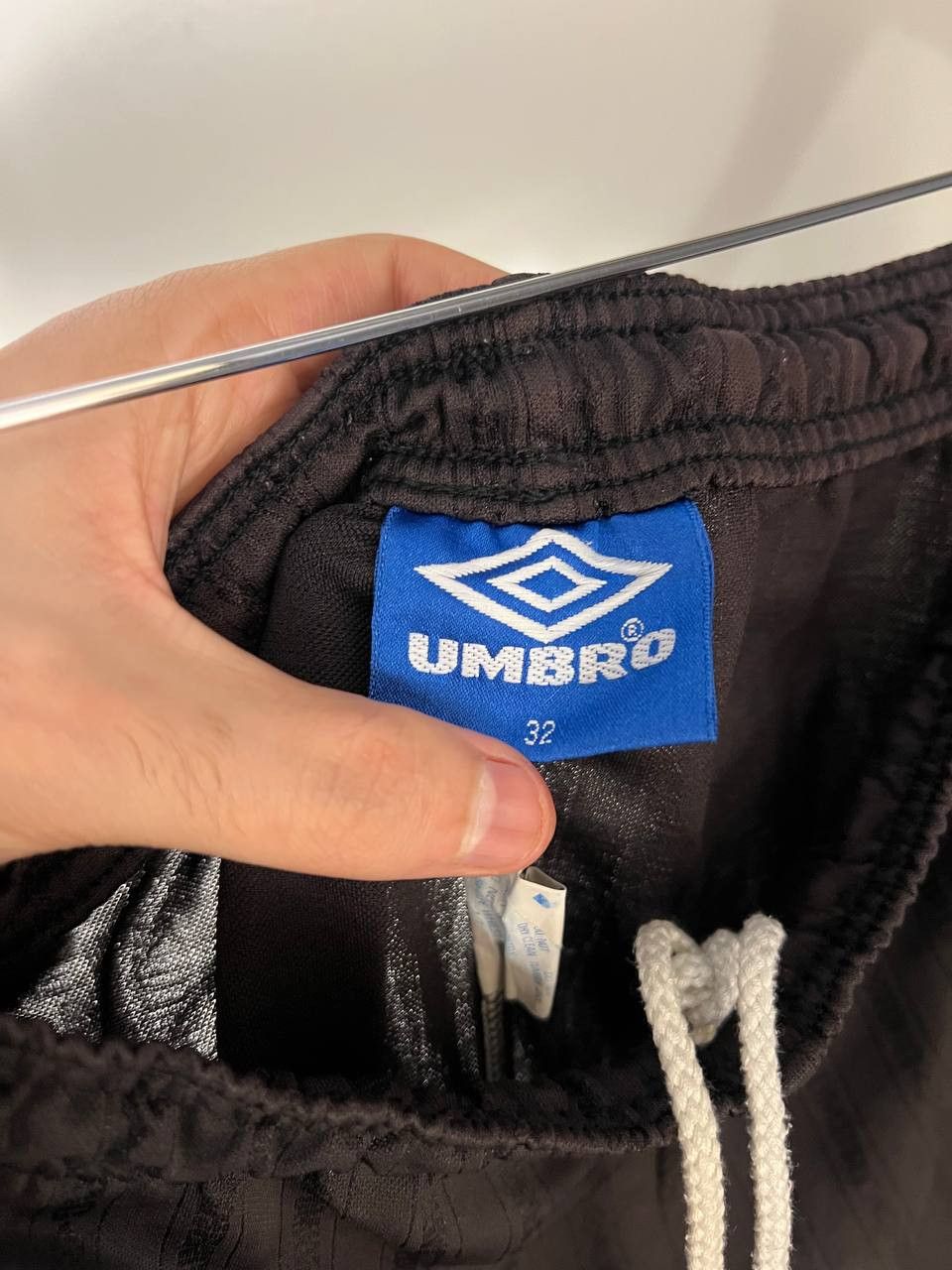 Umbro VINTAGE UMBRO ENGLAND RETRO SOCCER SHORTS MANCHESTER Y2K 90s Size US M / EU 48-50 / 2 - 5 Thumbnail