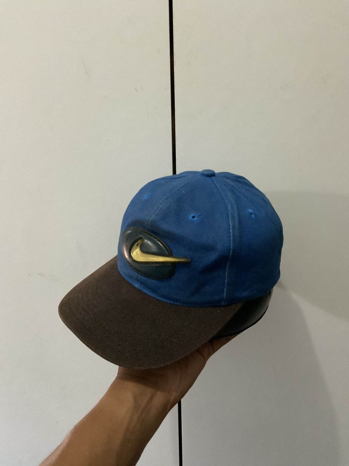 Nike Vintage Nike Blue Fade Hat Size ONE SIZE - 1 Thumbnail