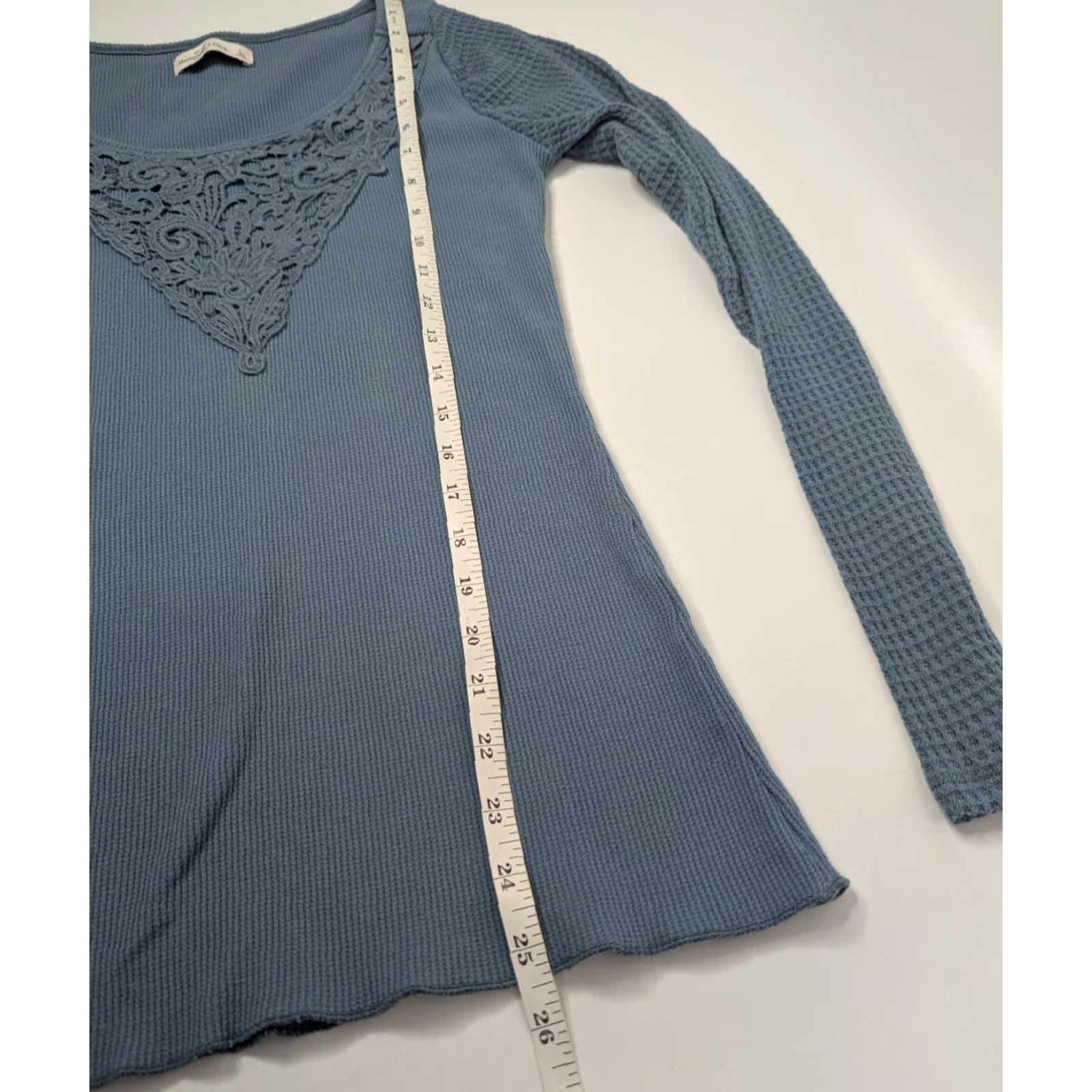 Abercrombie & Fitch Abercrombie & Fitch Ribbed Thermal Lace Neckline Long Sleeve Shirt L Blue Womens Shirt Size L / US 10 / IT 46 - 5 Thumbnail