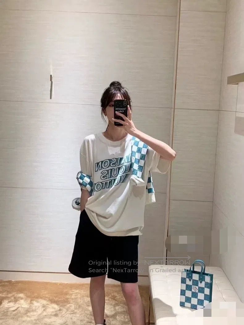 Louis Vuitton Louis Vuitton Sliding logo knitted half-sleeve T-shirt Size US L / EU 52-54 / 3 - 2 Thumbnail
