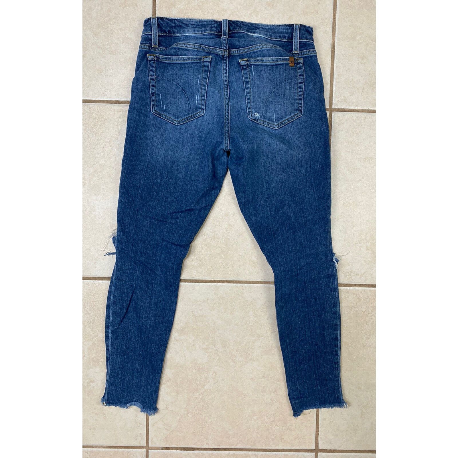 Joe's Joe's Jeans Mid Rise Asymmetrical Fray Hem Skinny Jeans Size 30" / US 8 / IT 44 - 4 Thumbnail