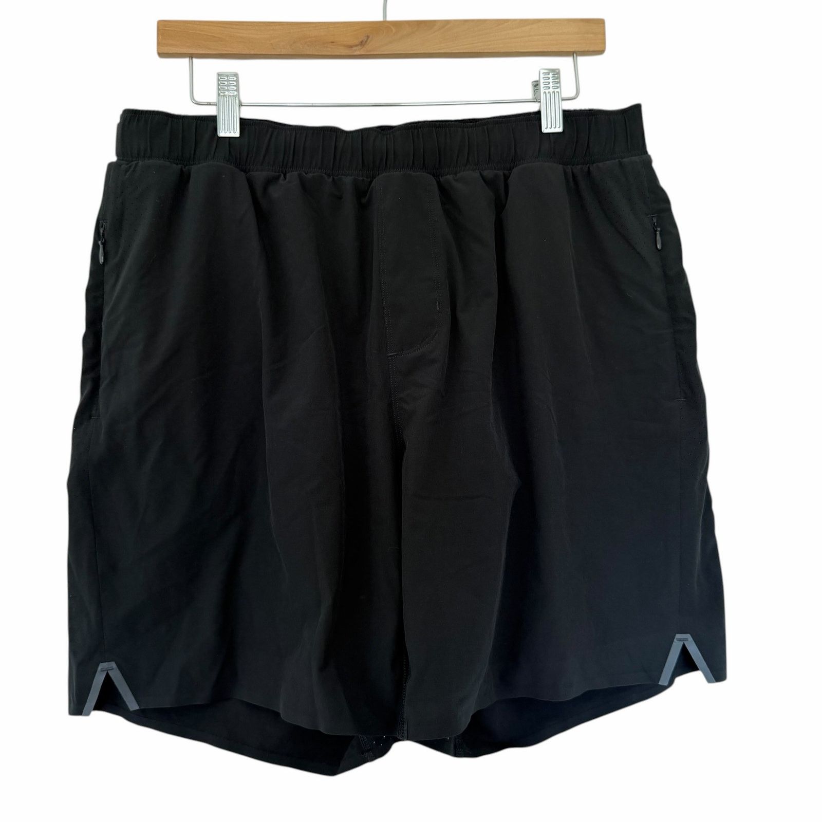 Rhone Rhone Black Swift 7" Lined Shorts Sz L Size US 32 / EU 48 - 1 Thumbnail