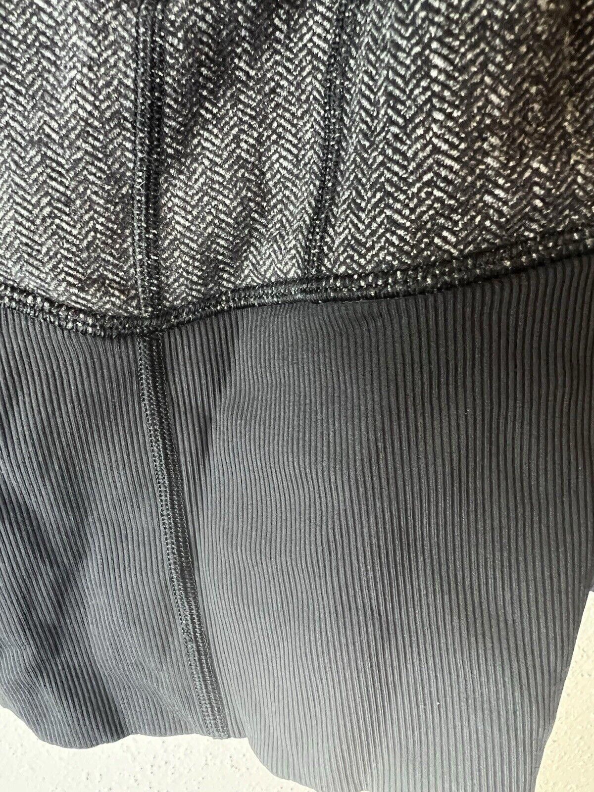 Designer Lululemon Daily Practice Jacket Hooded Women Size 6 Full Zip Size M / US 6-8 / IT 42-44 - 6 Thumbnail