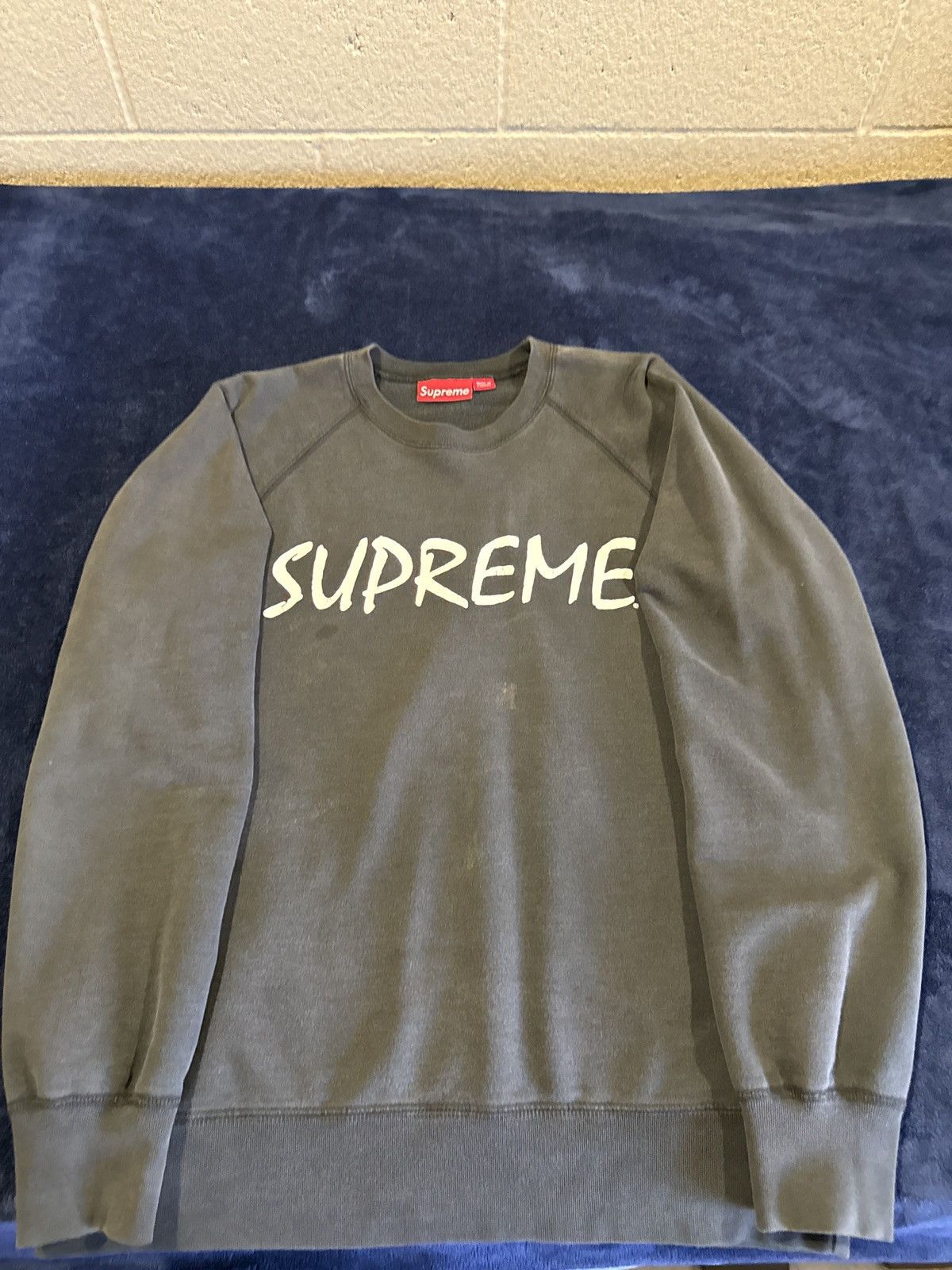 Supreme Black vintage supreme crewneck Size US M / EU 48-50 / 2 - 1 Thumbnail