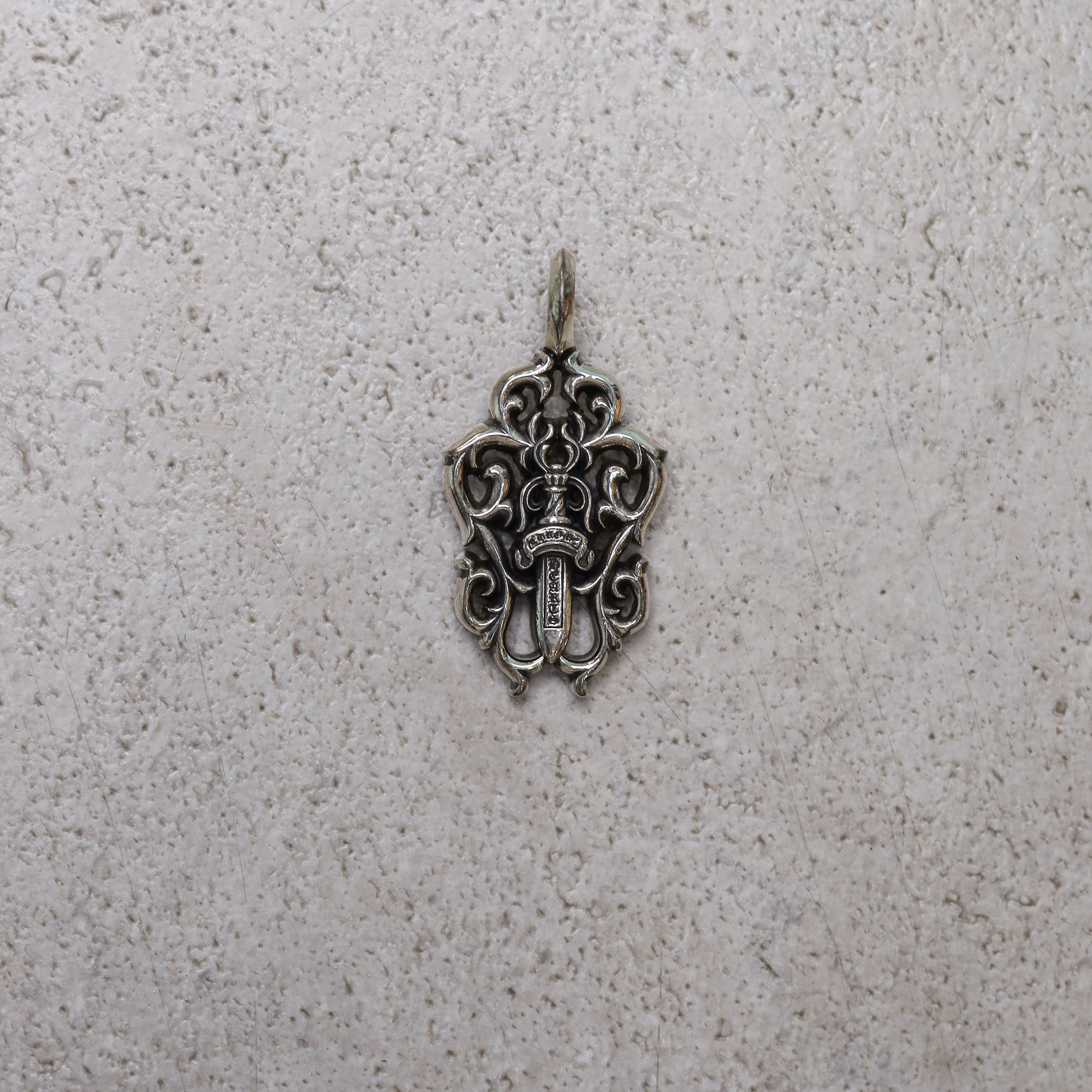 Chrome Hearts VINE DAGGER charm sliver - Accessories 