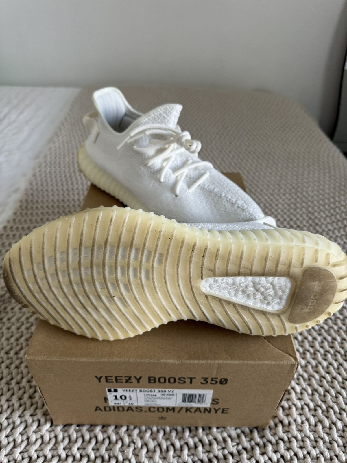 Yeezy Yeezy boost 350 v2 Size US 10.5 / EU 43-44 - 6 Thumbnail