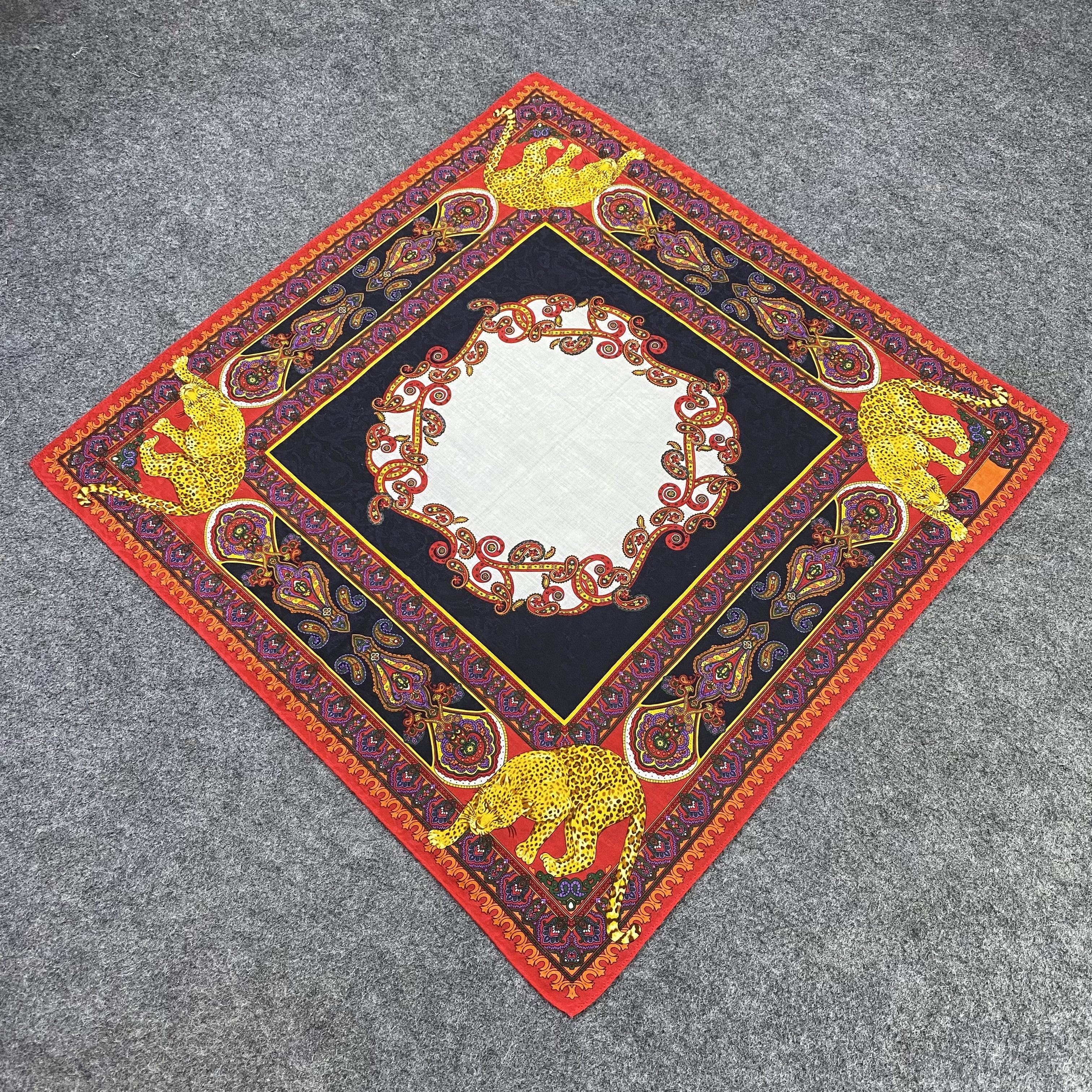 Japanese Brand Vintage Leopard Handkerchief Neckerchief Bandana-B1833 Size ONE SIZE - 4 Thumbnail