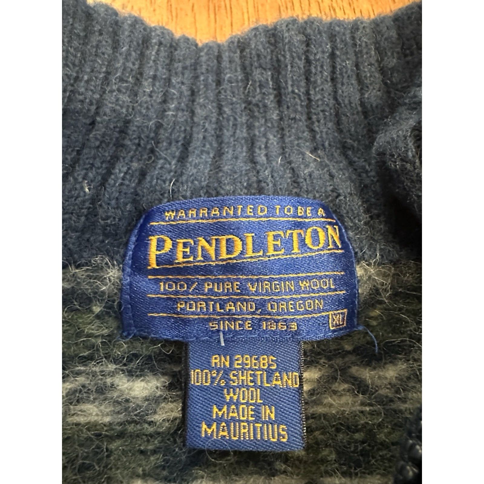 Pendleton VINTAGE Pendleton Shetland Wool 1/4 Zip Sweater Chunky Womens XL Aztec Geometric Blue Wool Pullover Size XL / US 12-14 / IT 48-50 - 3 Thumbnail