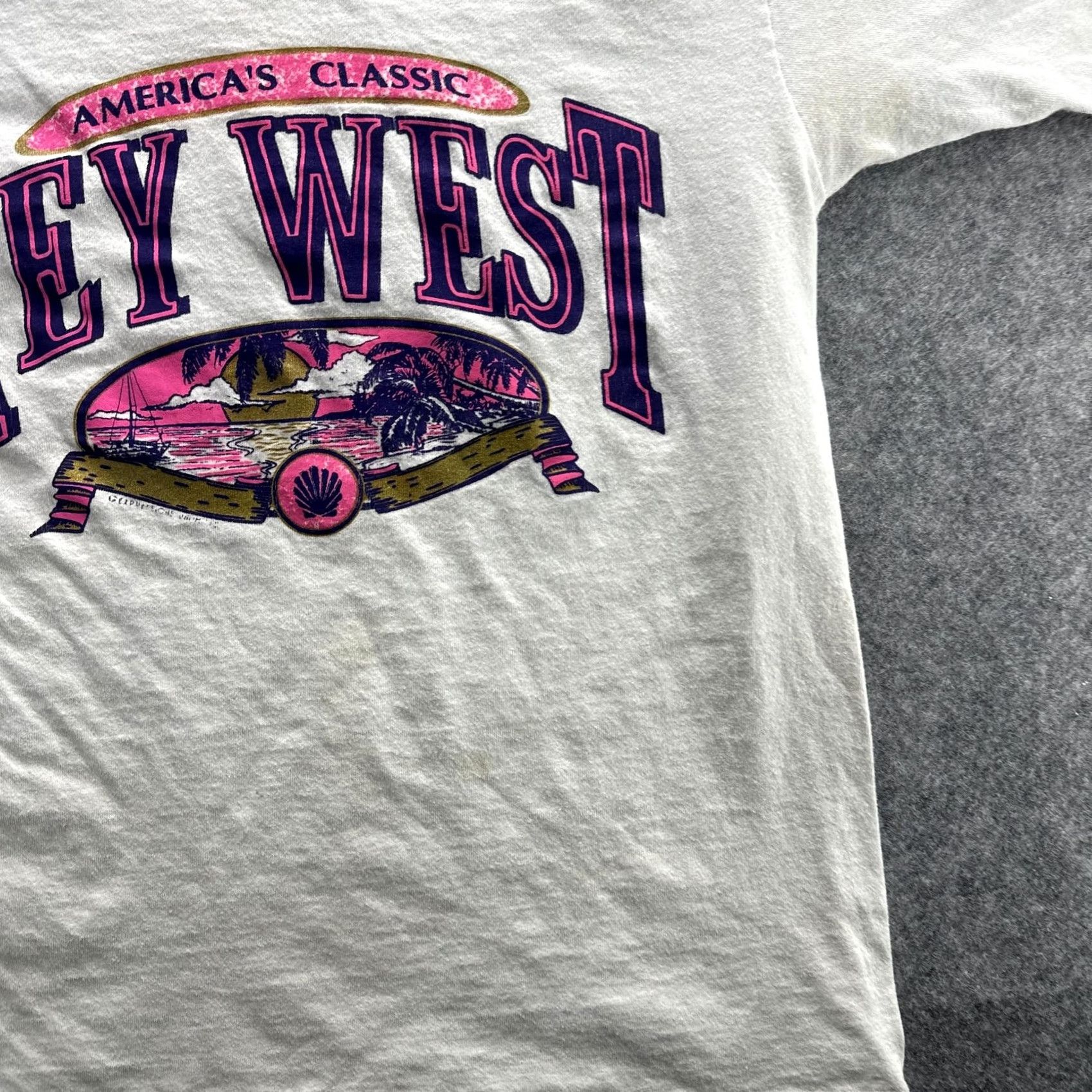 Fruit Of The Loom Vintage Key West Shirt Mens M White Fruit of the Loom 90s Tee Florida Souvenir Size US M / EU 48-50 / 2 - 6 Thumbnail