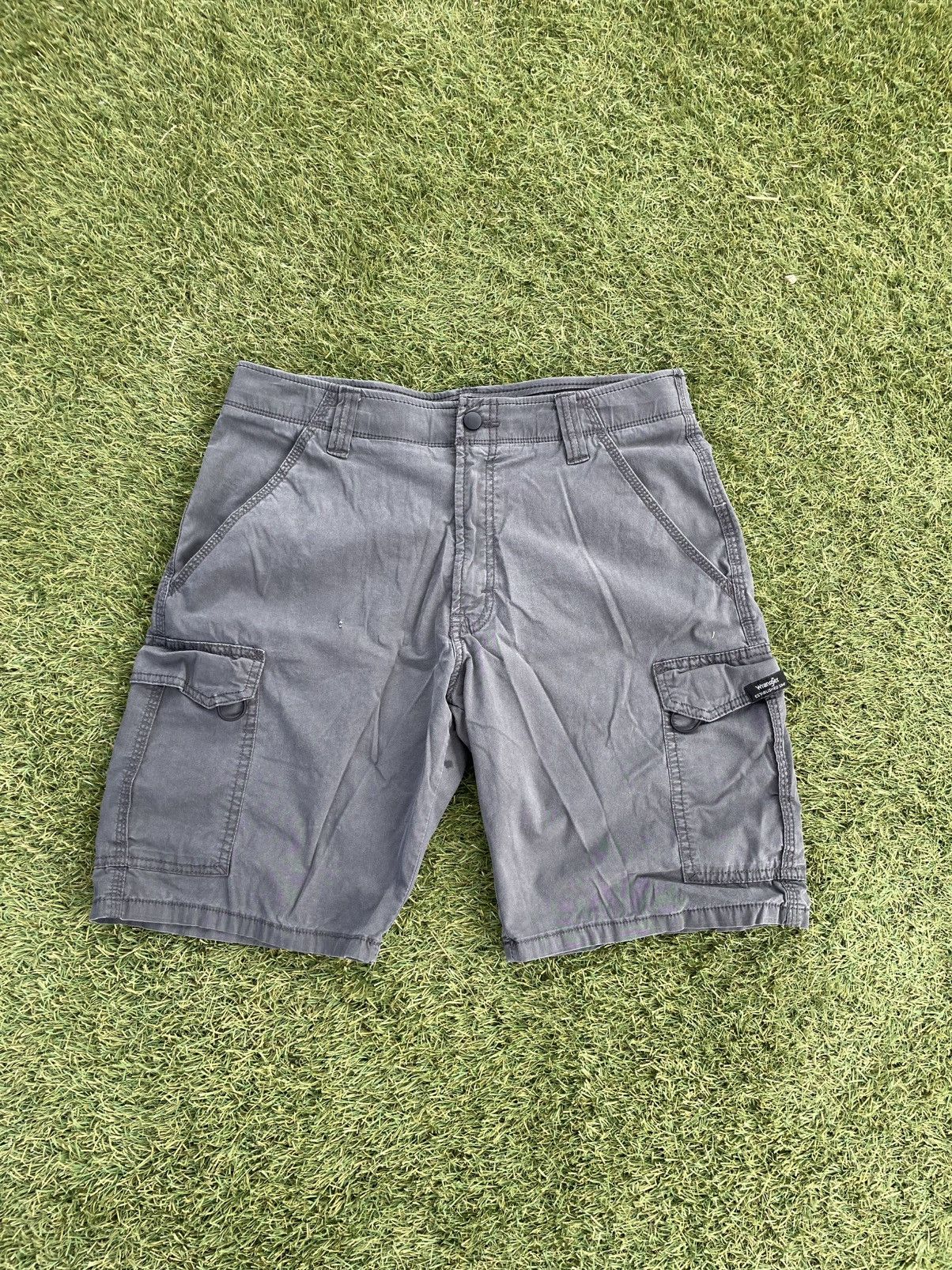 Wrangler Wrangler Cargo Shorts Mens 32 Authentic Issue Casual Gray Size US 32 / EU 48 - 1 Thumbnail