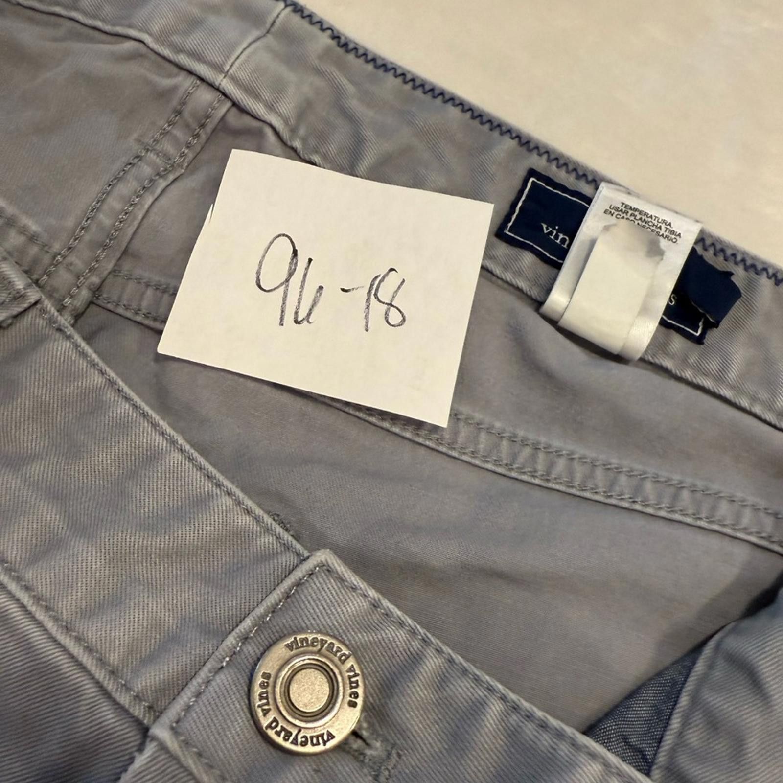 Vineyard Vines Vineyard Vines gray jeans distressed straight leg 34”x32” Size US 34 / EU 50 - 12 Thumbnail