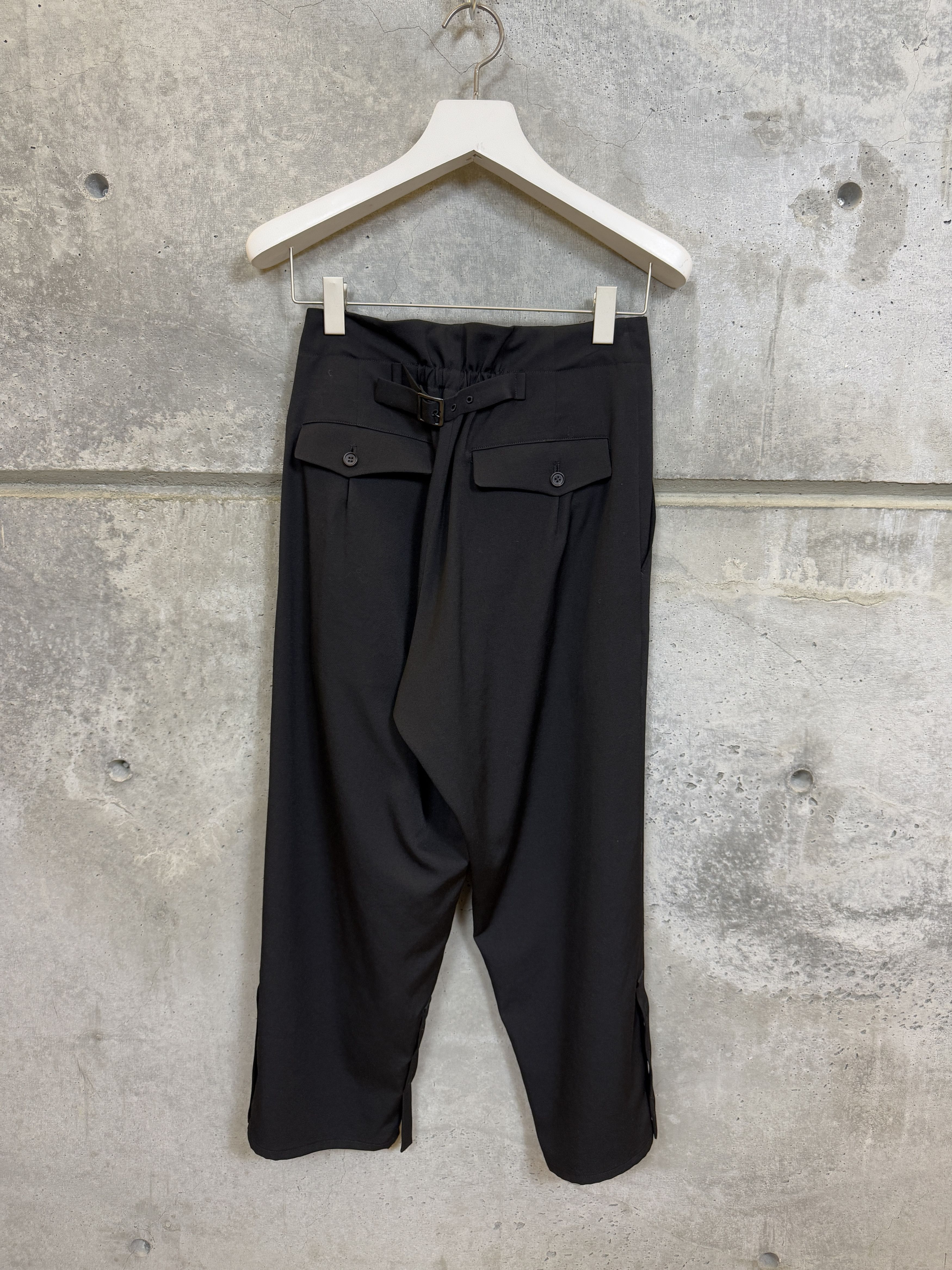 Yohji Yamamoto $1000 Yohji Yamamoto Tucked Hem Trousers Size 26" / US 2 / IT 38 - 7 Thumbnail