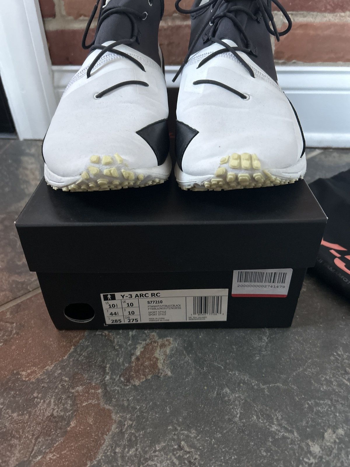 Y-3 Y-3 ARC RC Colorblock pattern black and white sneakers Size US 10 / EU 43 - 2 Thumbnail