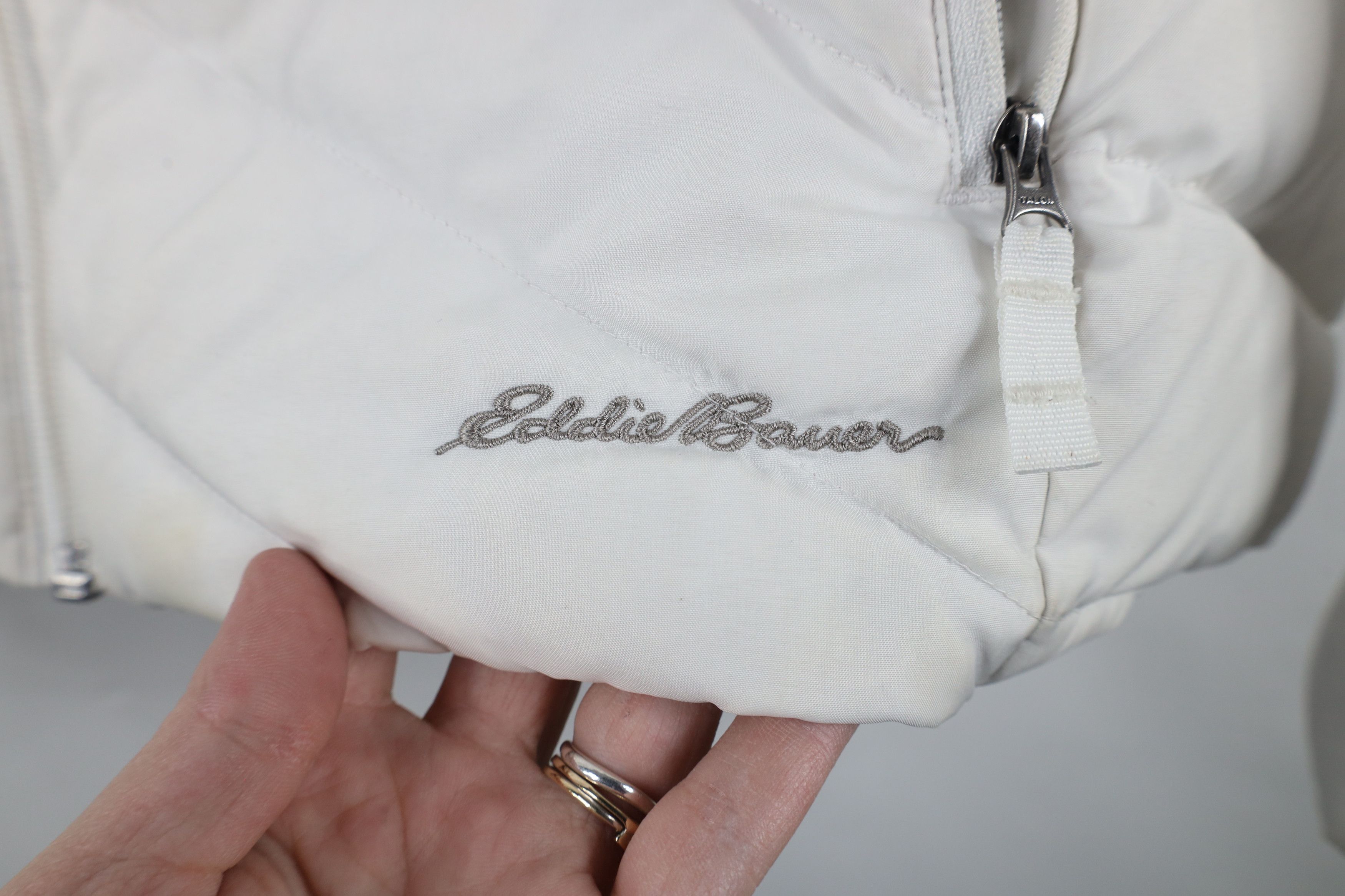 Eddie Bauer × Vintage Eddie Bauer Distressed Goose Down Hooded Puffer Jacket White Size L / US 10 / IT 46 - 4 Thumbnail