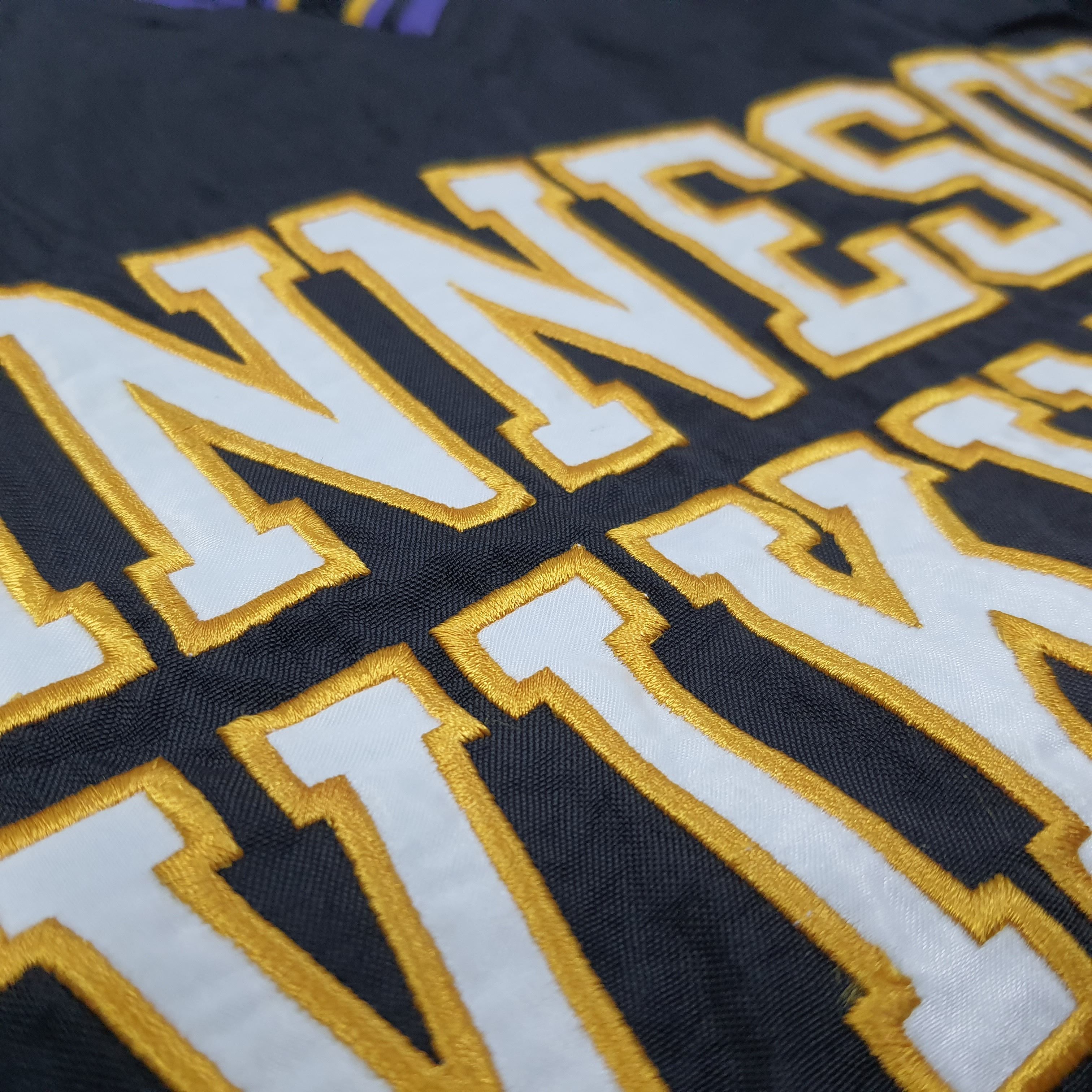 NFL Vintage NFL by Champion Minnesota Vikings Sweatshirt C254N14 Size US XL / EU 56 / 4 - 5 Thumbnail