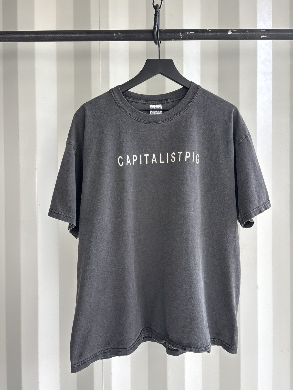 Vintage Thrashed Capitalist Pig Faded Distressed Shirt GRUNGE Band Size US XL / EU 56 / 4 - 1 Thumbnail