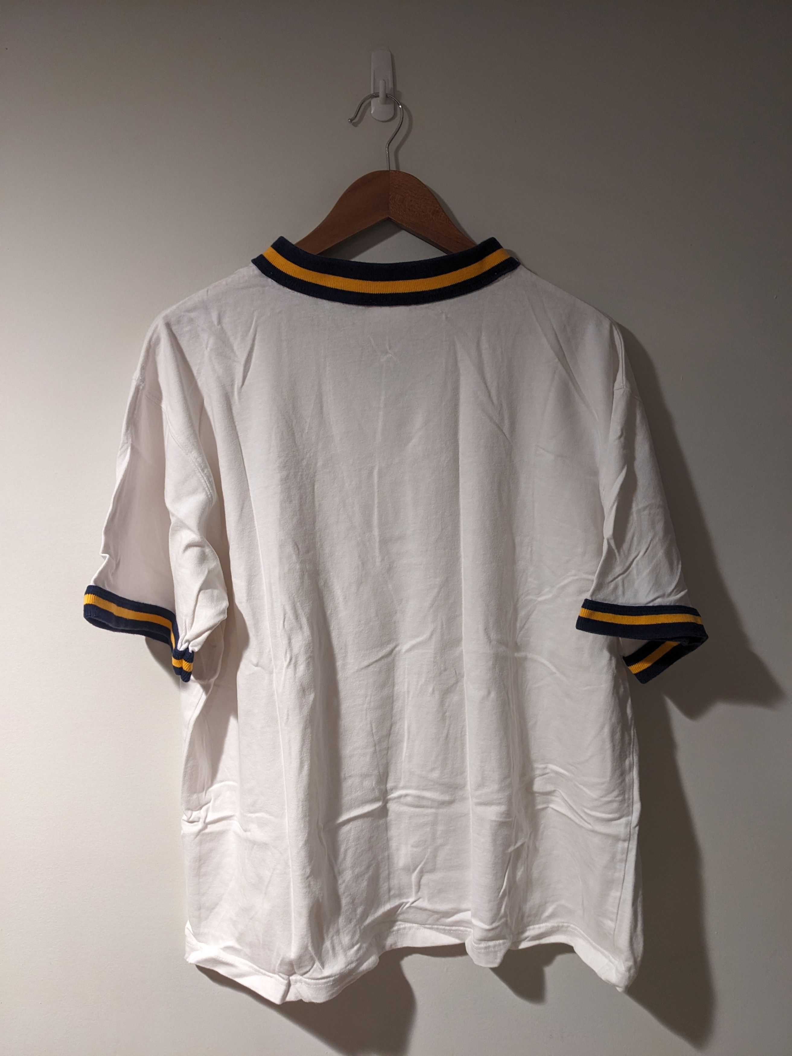 Disney × Vintage Vintage 90s Disney Store Mickey Embroidery Logo T-Shirt Size US L / EU 52-54 / 3 - 6 Thumbnail