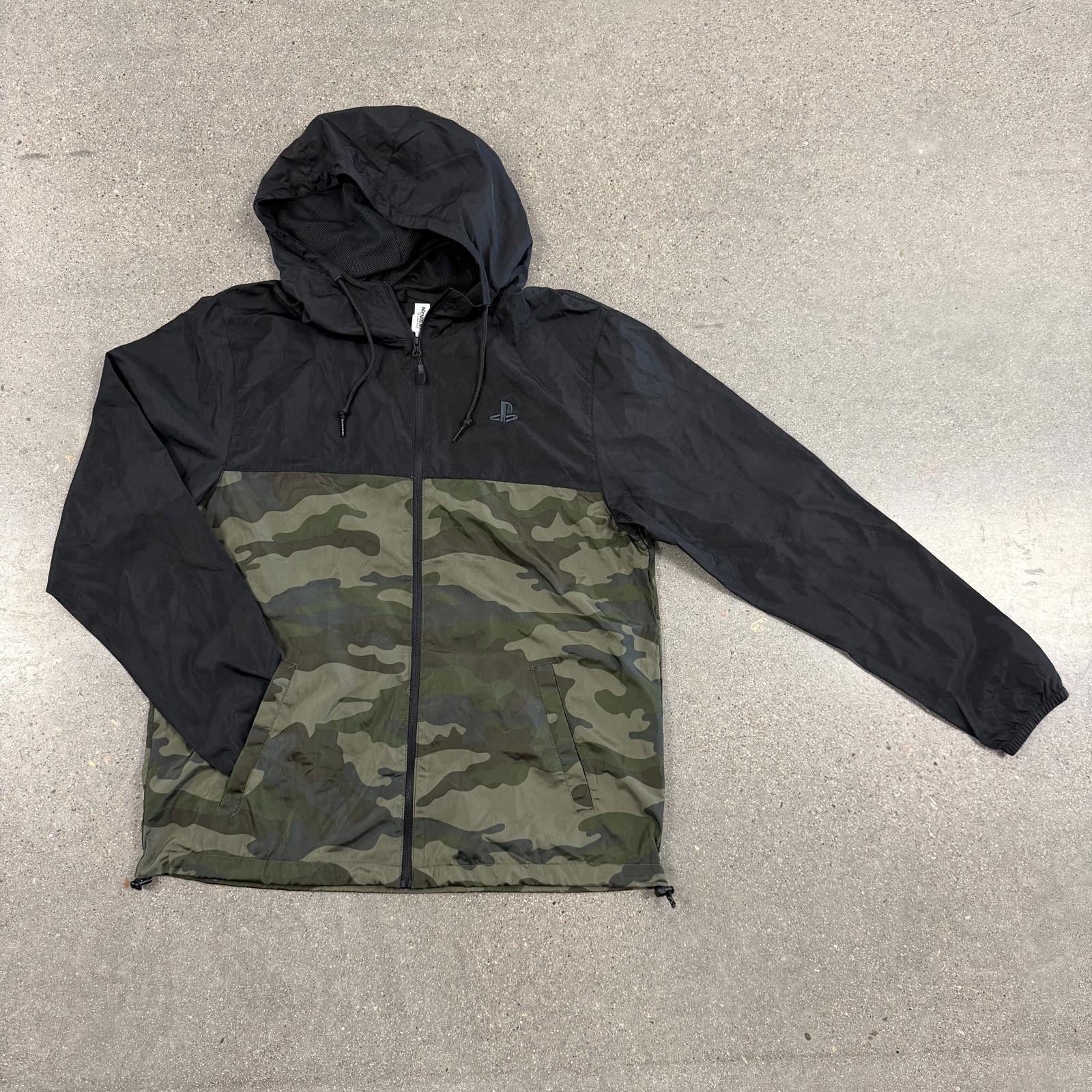 Playstation Sony PlayStation JAPAN Camo Windbreaker Jacket Men's L RARE Size US L / EU 52-54 / 3 - 1 Thumbnail