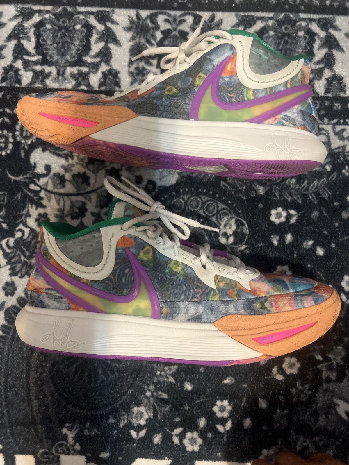 Nike KYRIE 8 "CIRCLE OF LIFE" Size US 9.5 / EU 42-43 - 1 Thumbnail