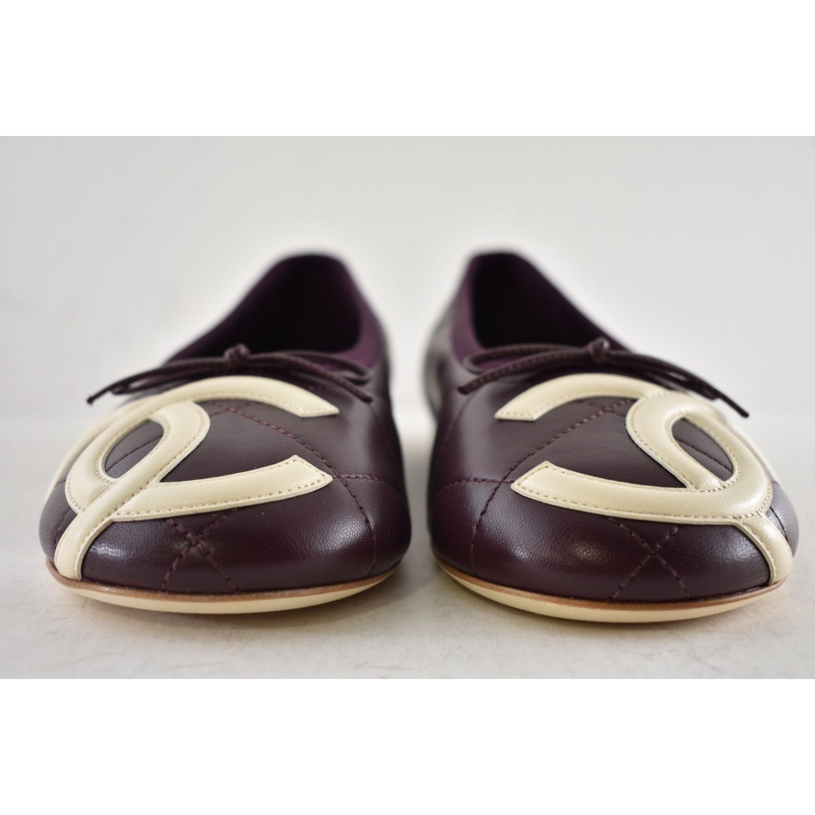 Chanel Beach Cambon Burgundy Red Ivory CC Ballet Flat 37.5 Size US 7.5 / IT 37.5 - 11 Thumbnail
