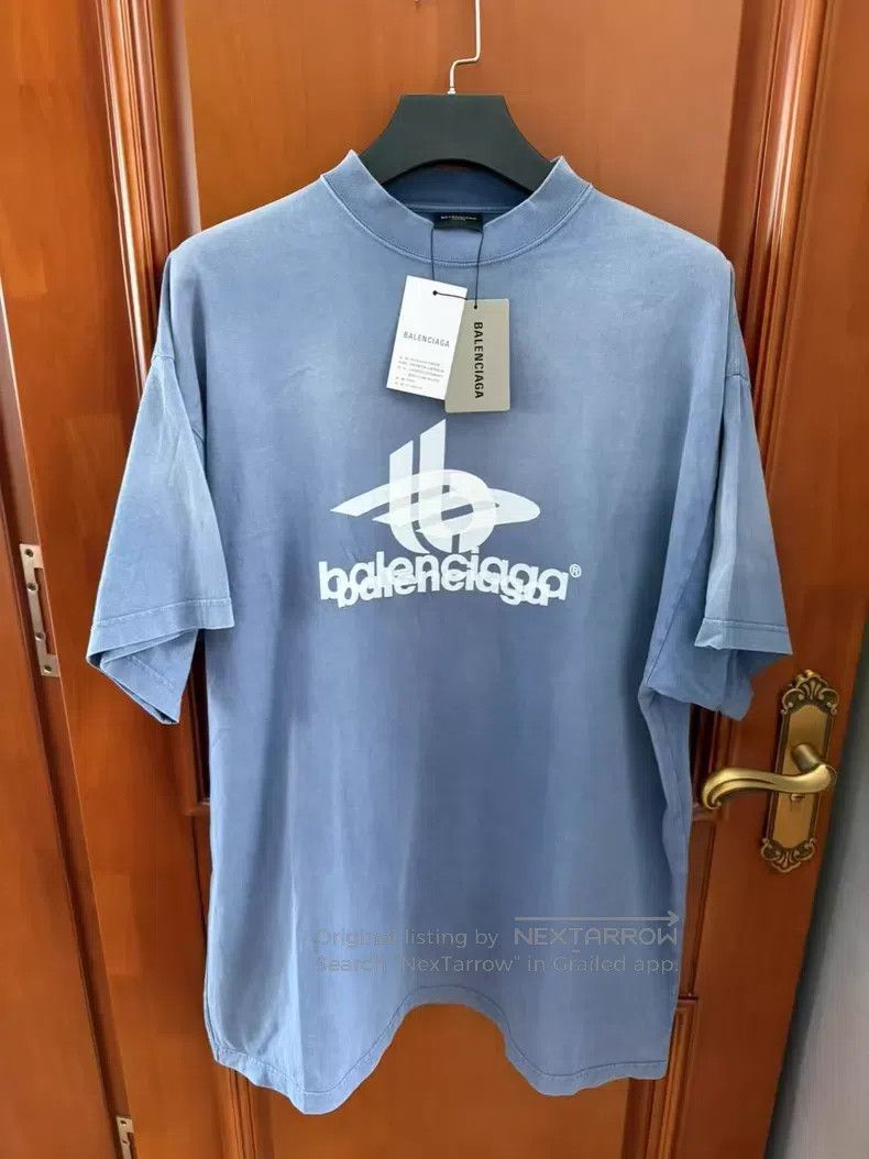 Balenciaga Balenciaga Phantom Logo Short Sleeve T-Shirt Size US L / EU 52-54 / 3 - 1 Thumbnail